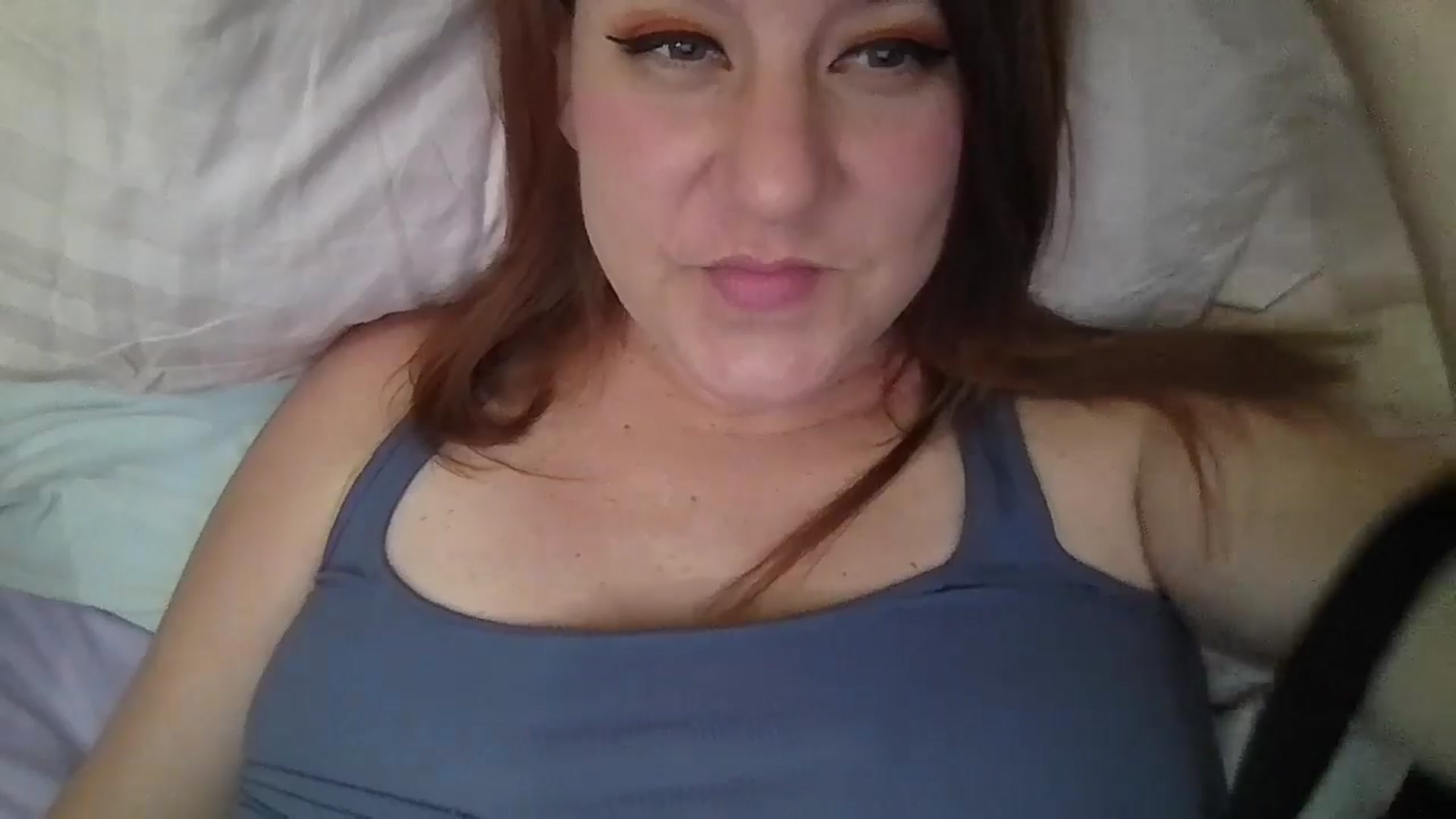 Gallery image thumbnail from Kenzie_leigh's myfreecams stream on, 02/22/2026, 18:27 image 11 of 20