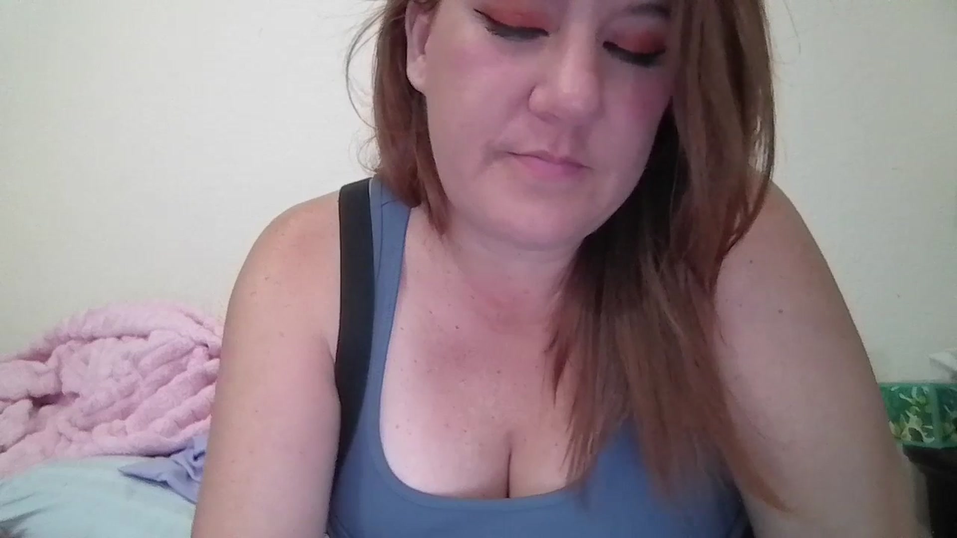 Gallery image thumbnail from Kenzie_leigh's myfreecams stream on, 02/22/2026, 18:27 image 4 of 20