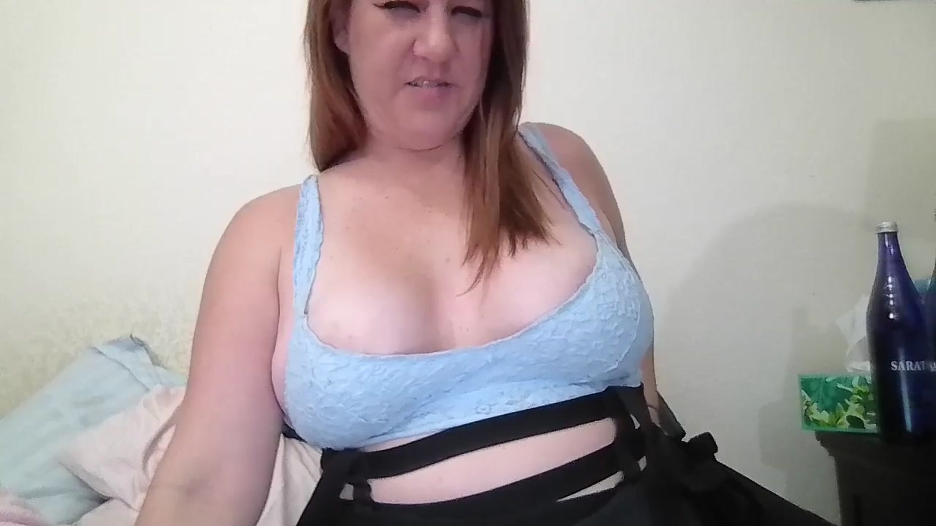 Gallery image thumbnail from Kenzie_leigh's myfreecams stream on, 03/01/2026, 19:22 image 4 of 20
