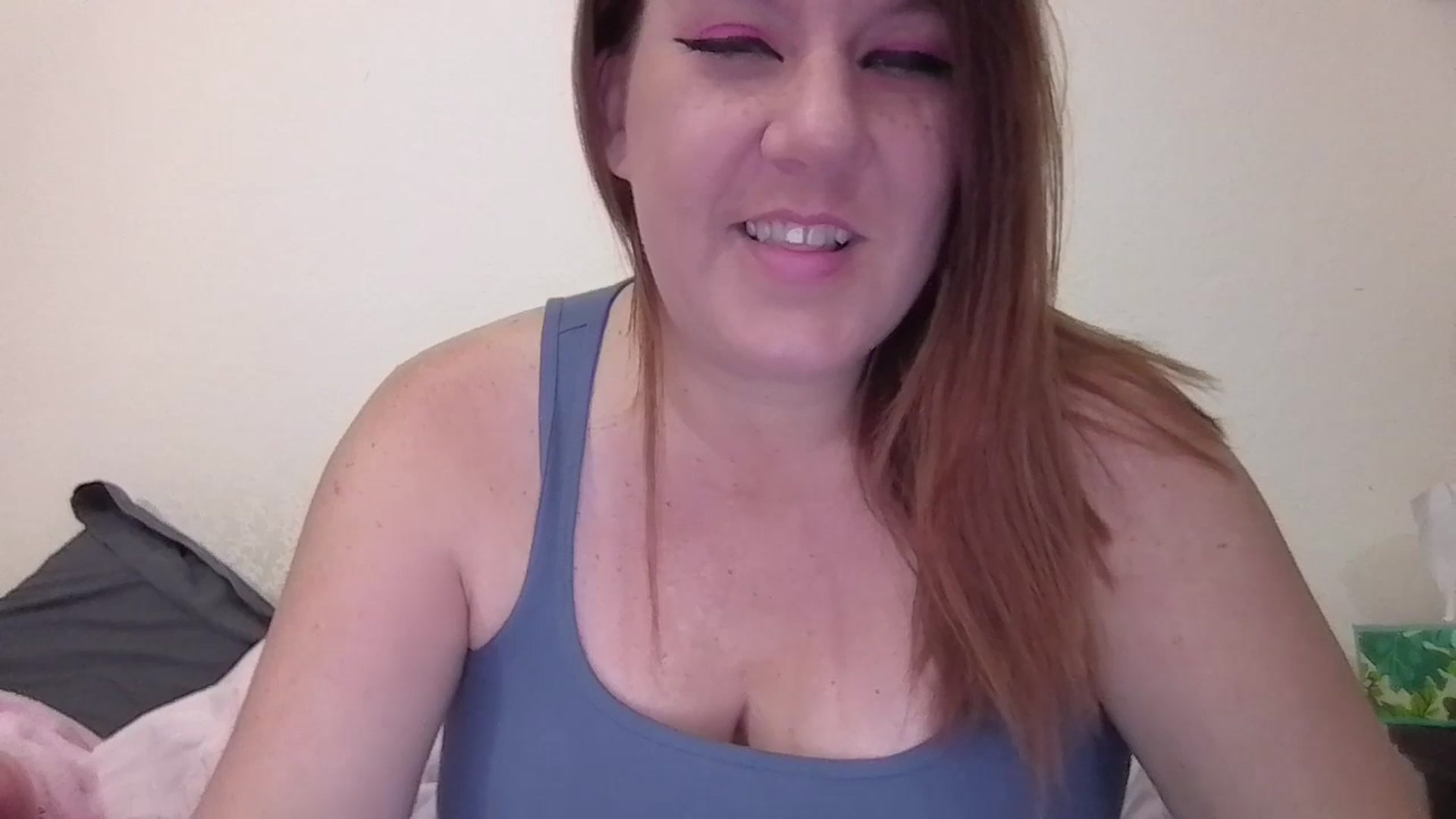 Gallery image thumbnail from Kenzie_leigh's myfreecams stream on, 03/02/2026, 18:20 image 12 of 20