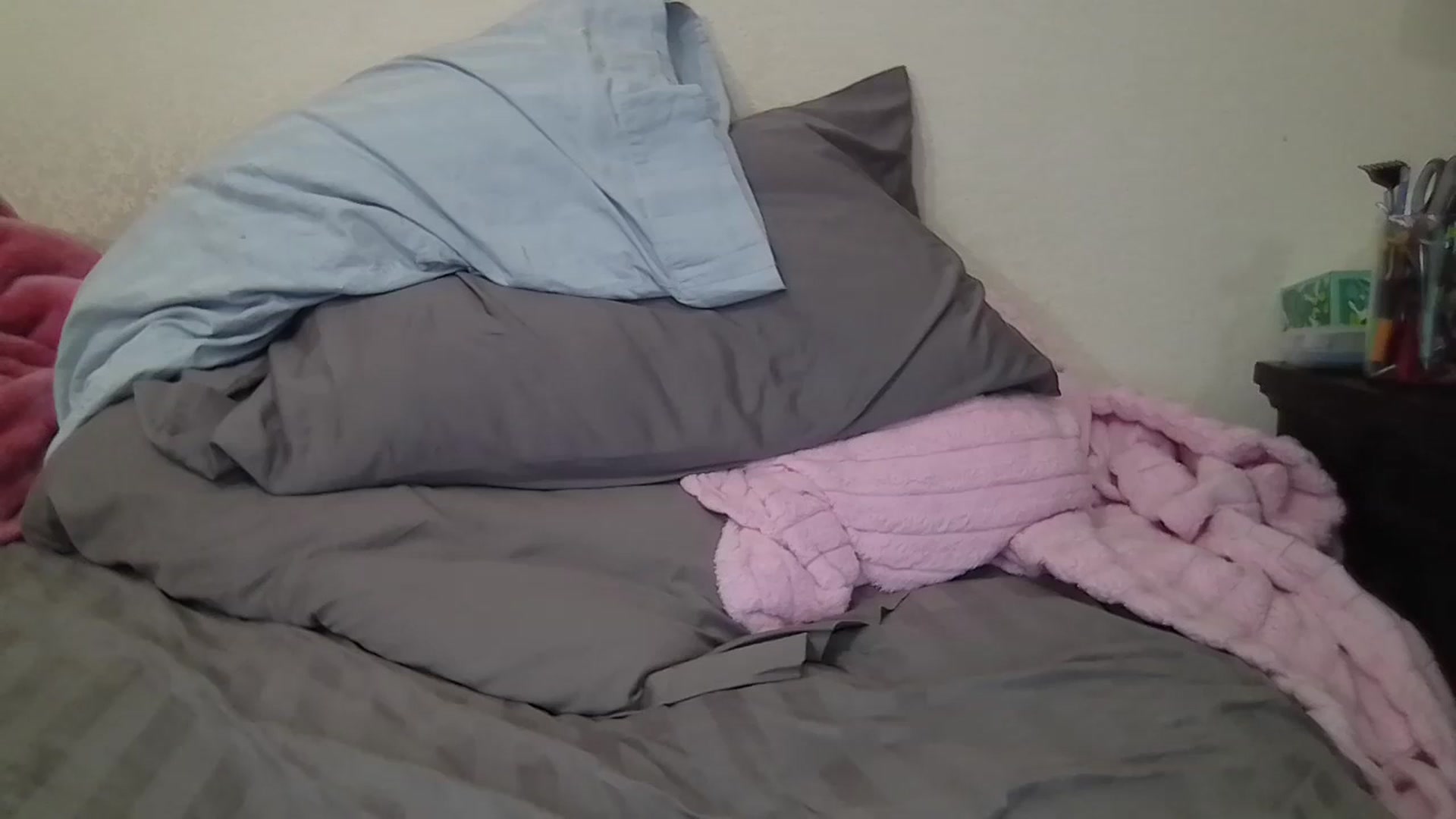Gallery image thumbnail from Kenzie_leigh's myfreecams stream on, 03/16/2026, 19:00 image 2 of 20