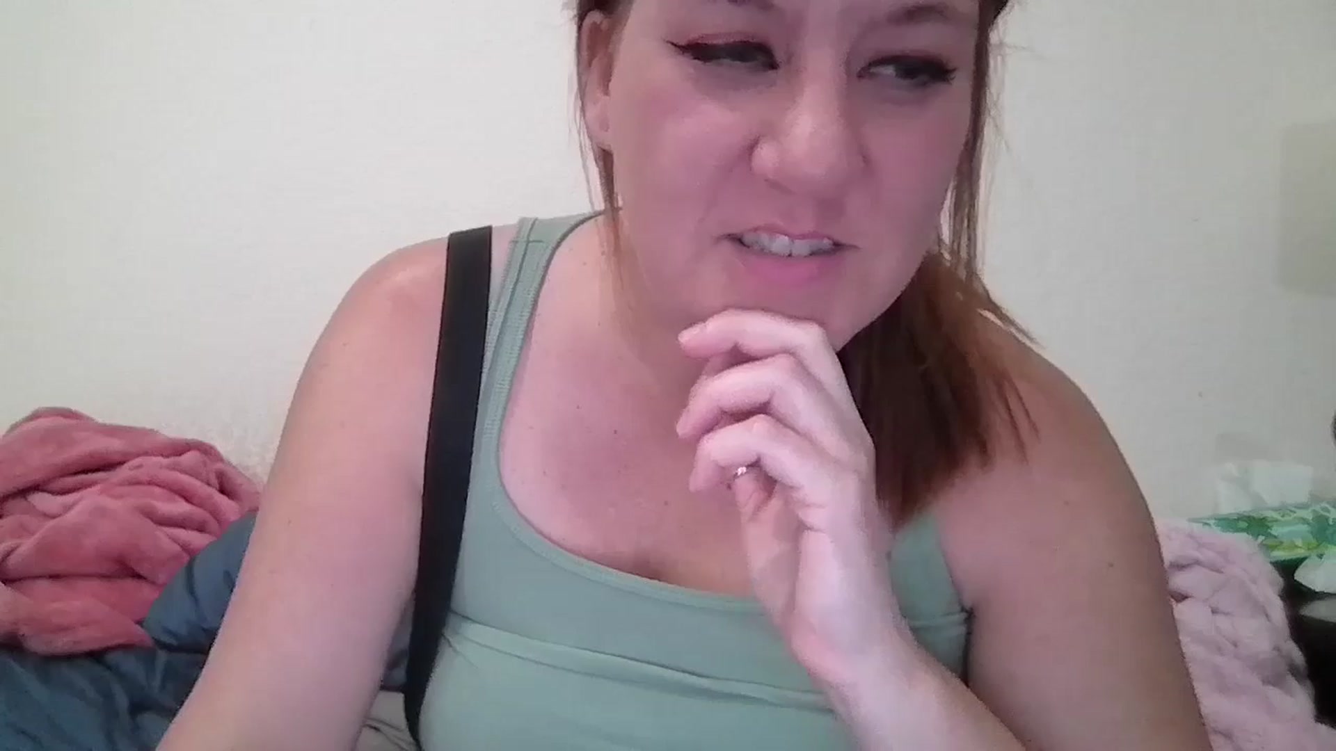 Gallery image thumbnail from Kenzie_leigh's myfreecams stream on, 03/25/2026, 17:52 image 18 of 20