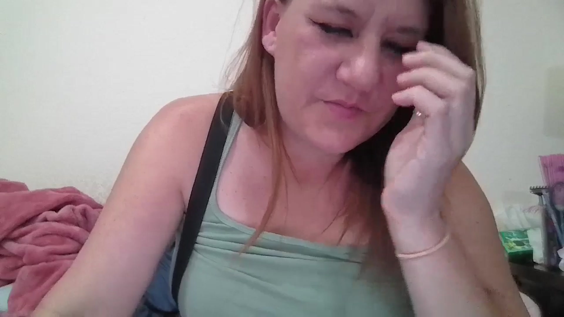 Gallery image thumbnail from Kenzie_leigh's myfreecams stream on, 03/25/2026, 20:11 image 10 of 20