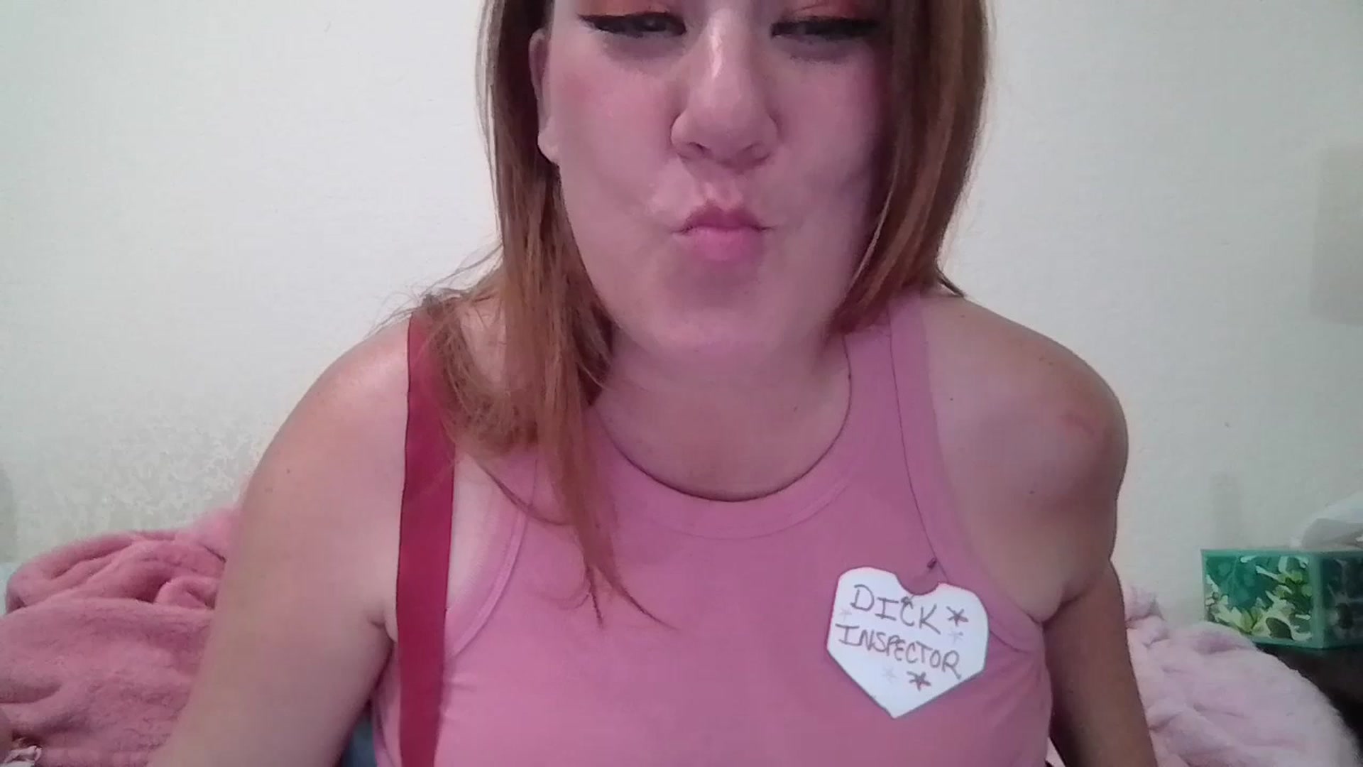 Gallery image thumbnail from Kenzie_leigh's myfreecams stream on, 03/26/2026, 18:24 image 17 of 20