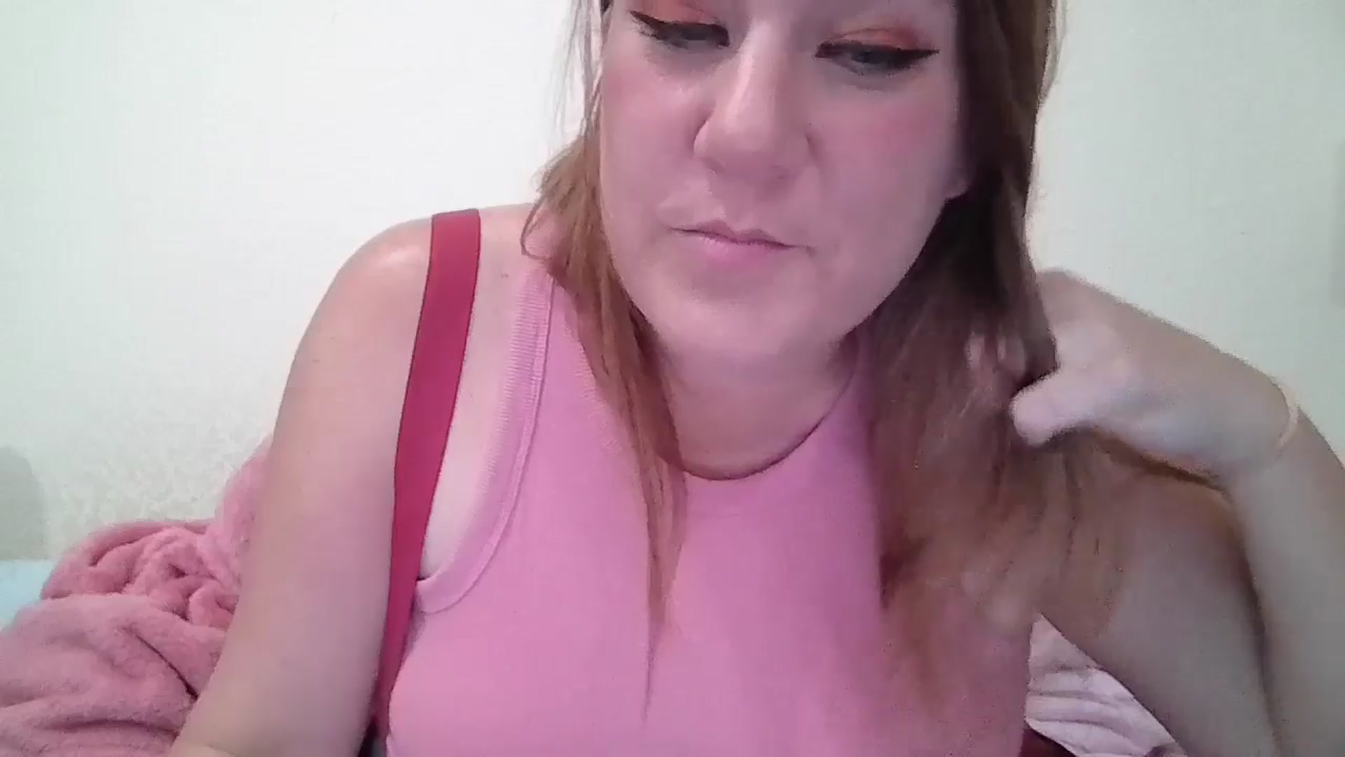 Gallery image thumbnail from Kenzie_leigh's myfreecams stream on, 03/26/2026, 18:24 image 5 of 20