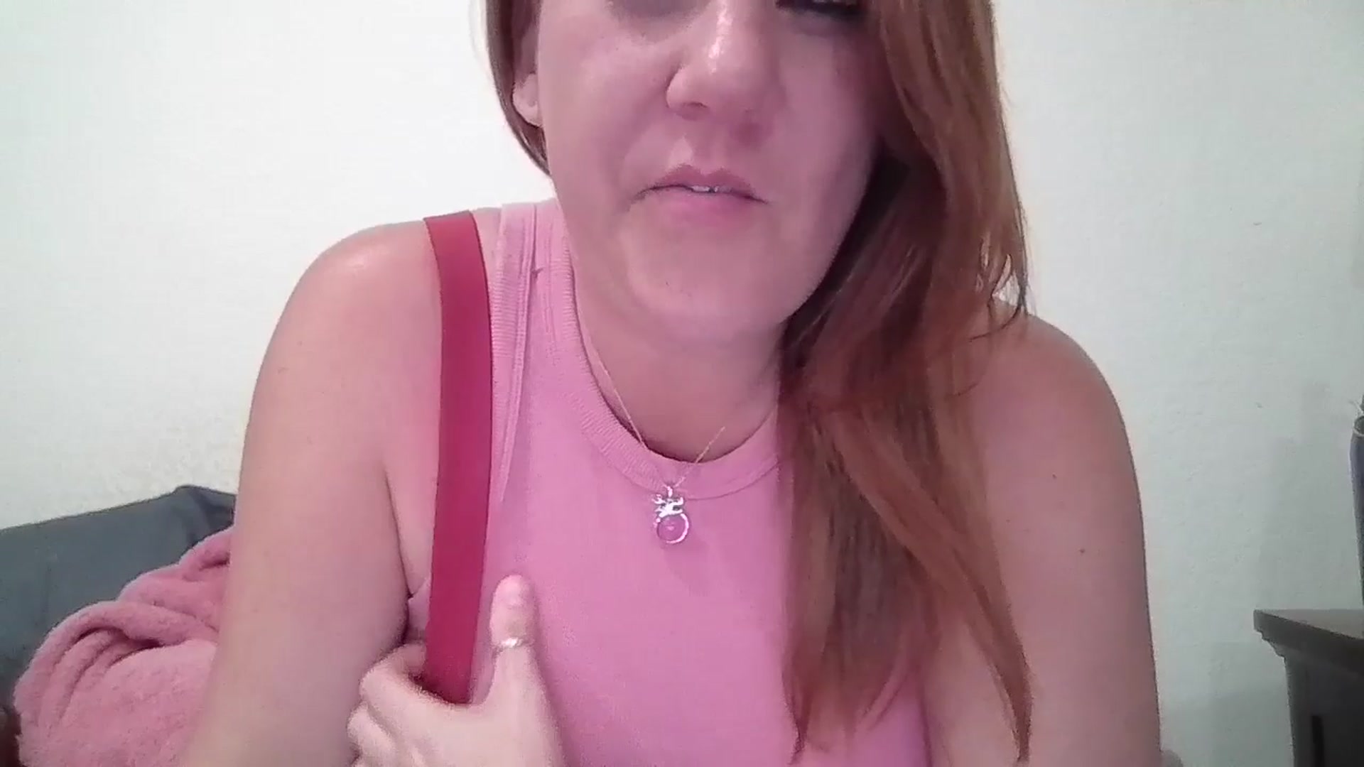Gallery image thumbnail from Kenzie_leigh's myfreecams stream on, 04/13/2026, 19:19 image 6 of 20