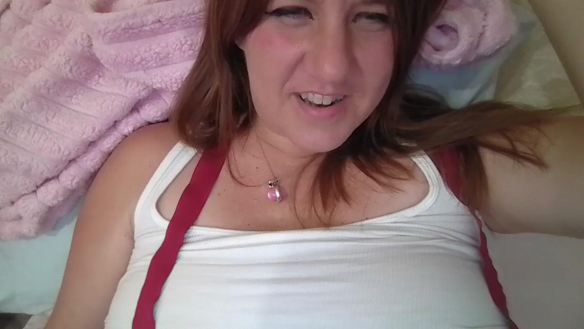 Gallery image thumbnail from Kenzie_leigh's myfreecams stream on, 04/14/2026, 18:56 image 9 of 20