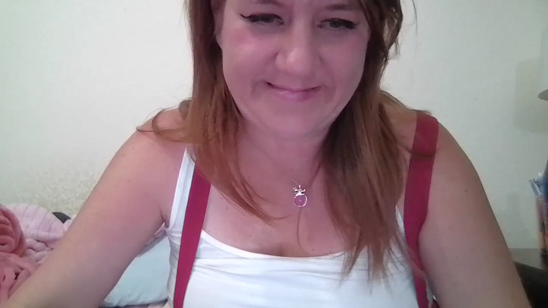 Gallery image thumbnail from Kenzie_leigh's myfreecams stream on, 04/14/2026, 18:56 image 15 of 20