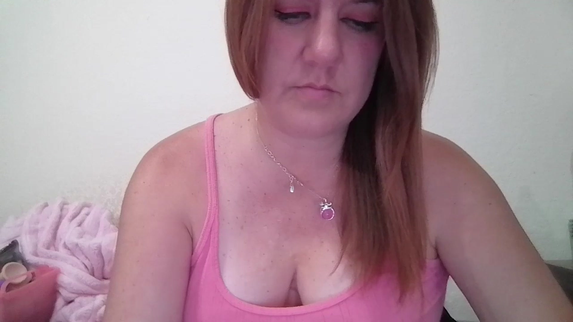 Gallery image thumbnail from Kenzie_leigh's myfreecams stream on, 04/16/2026, 17:37 image 14 of 20