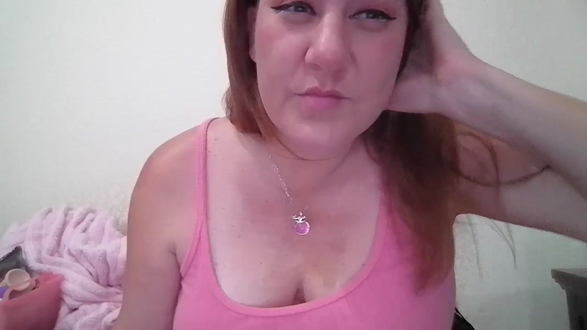 Gallery image thumbnail from Kenzie_leigh's myfreecams stream on, 04/16/2026, 17:37 image 3 of 20