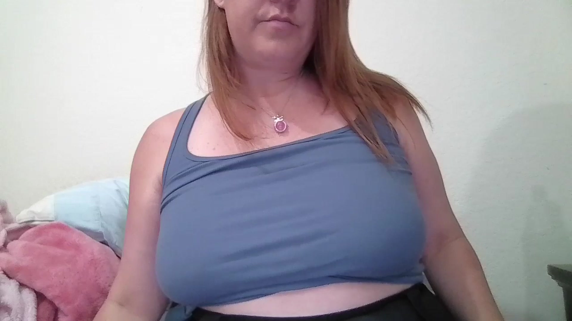 Gallery image thumbnail from Kenzie_leigh's myfreecams stream on, 04/17/2026, 19:38 image 17 of 20