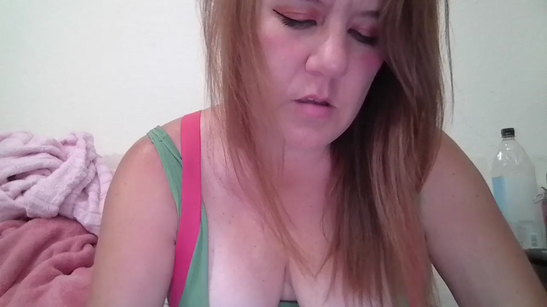 Gallery image thumbnail from Kenzie_leigh's myfreecams stream on, 05/01/2026, 18:32 image 4 of 20