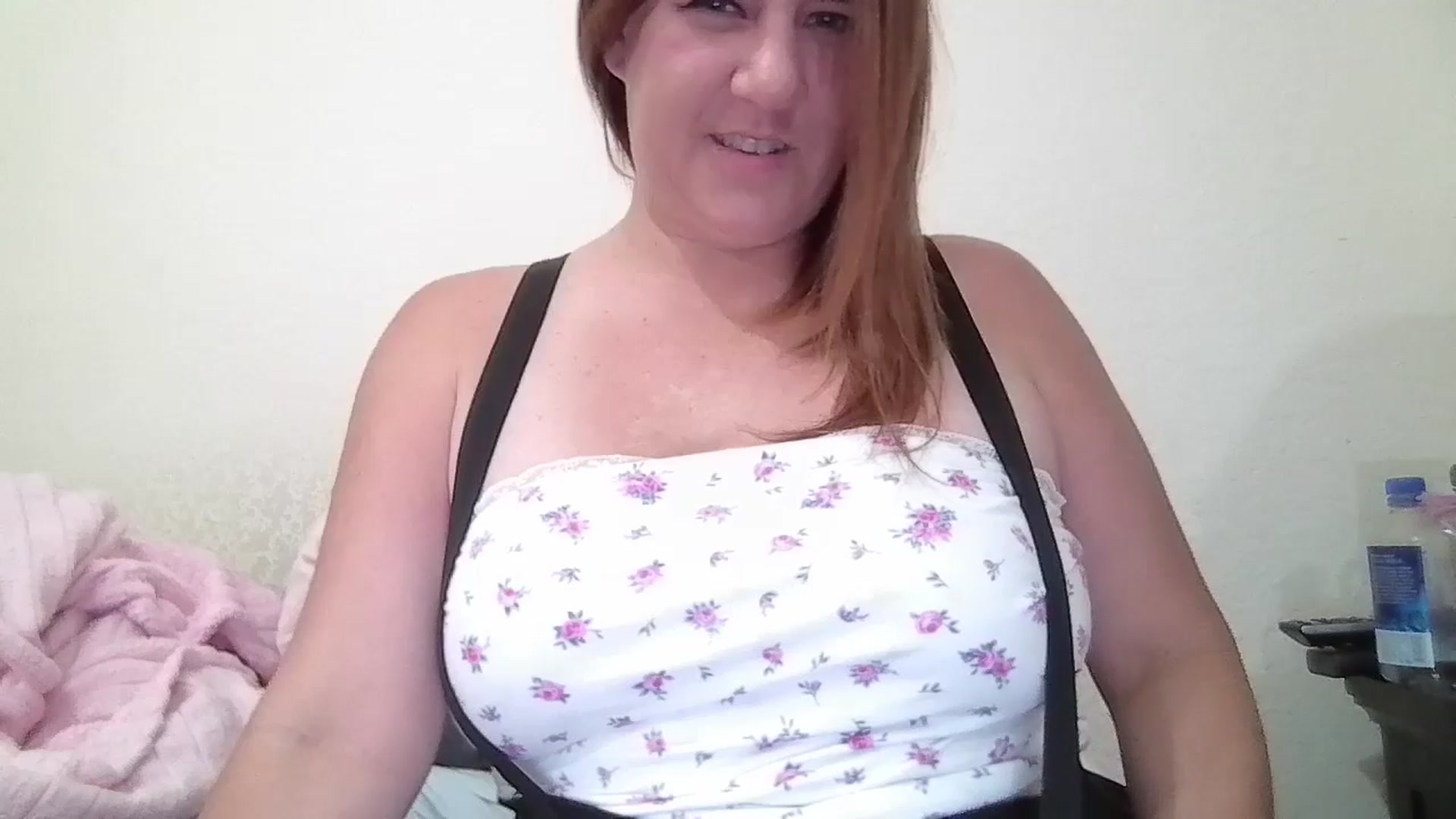 Gallery image thumbnail from Kenzie_leigh's myfreecams stream on, 05/04/2026, 17:58 image 3 of 20
