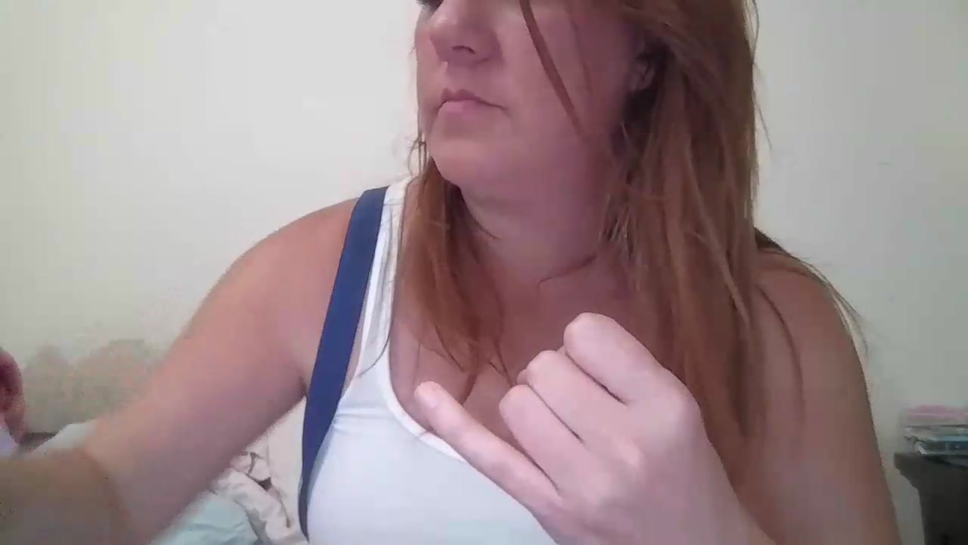 Gallery image thumbnail from Kenzie_leigh's myfreecams stream on, 05/18/2026, 19:41 image 5 of 20