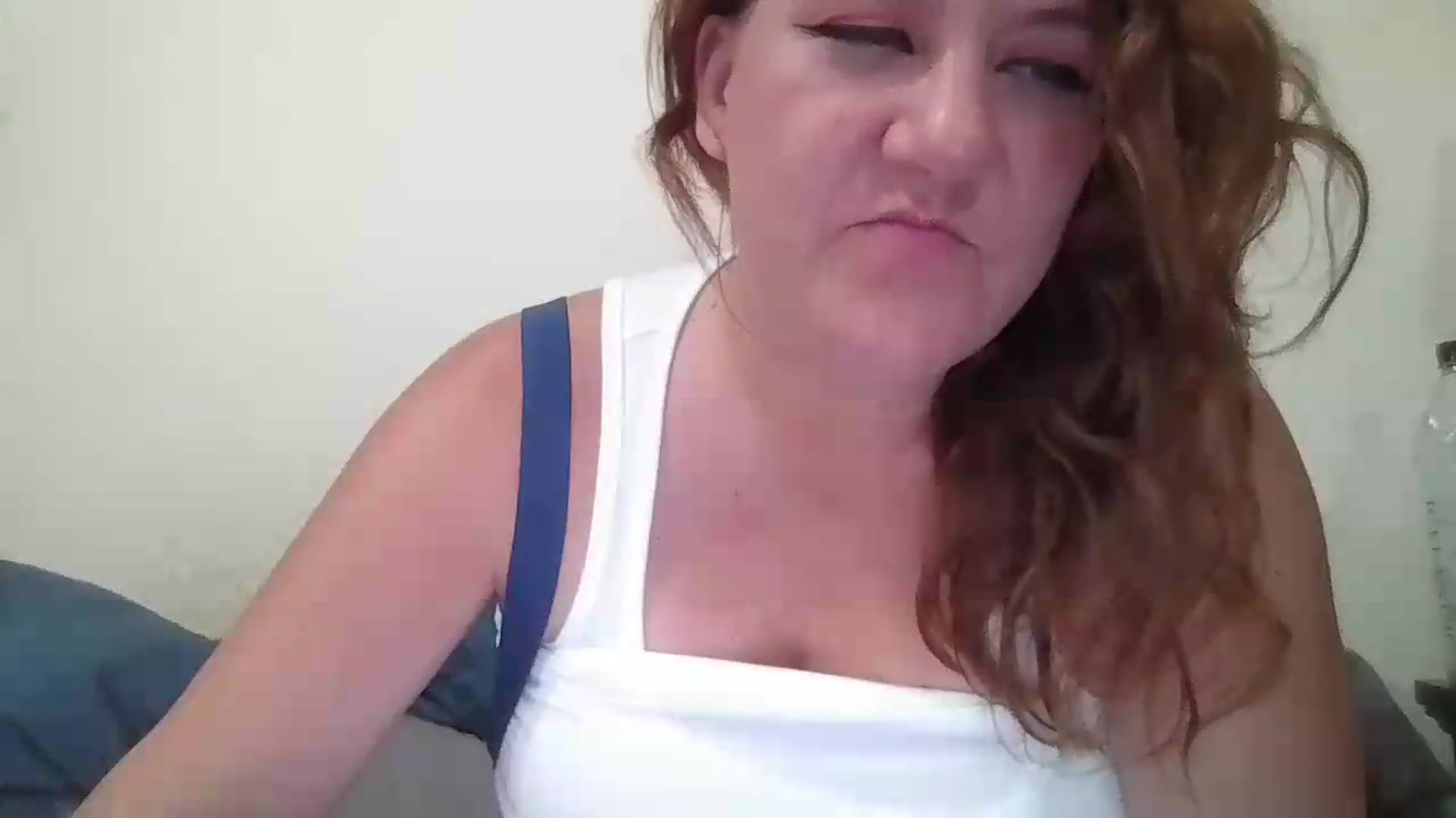 Gallery image thumbnail from Kenzie_leigh's myfreecams stream on, 05/28/2026, 18:20 image 20 of 20