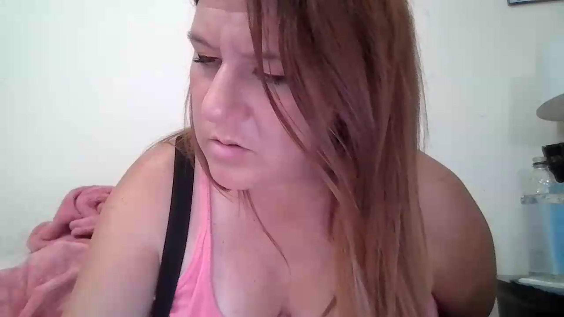Gallery image thumbnail from Kenzie_leigh's myfreecams stream on, 06/26/2026, 19:28 image 20 of 20