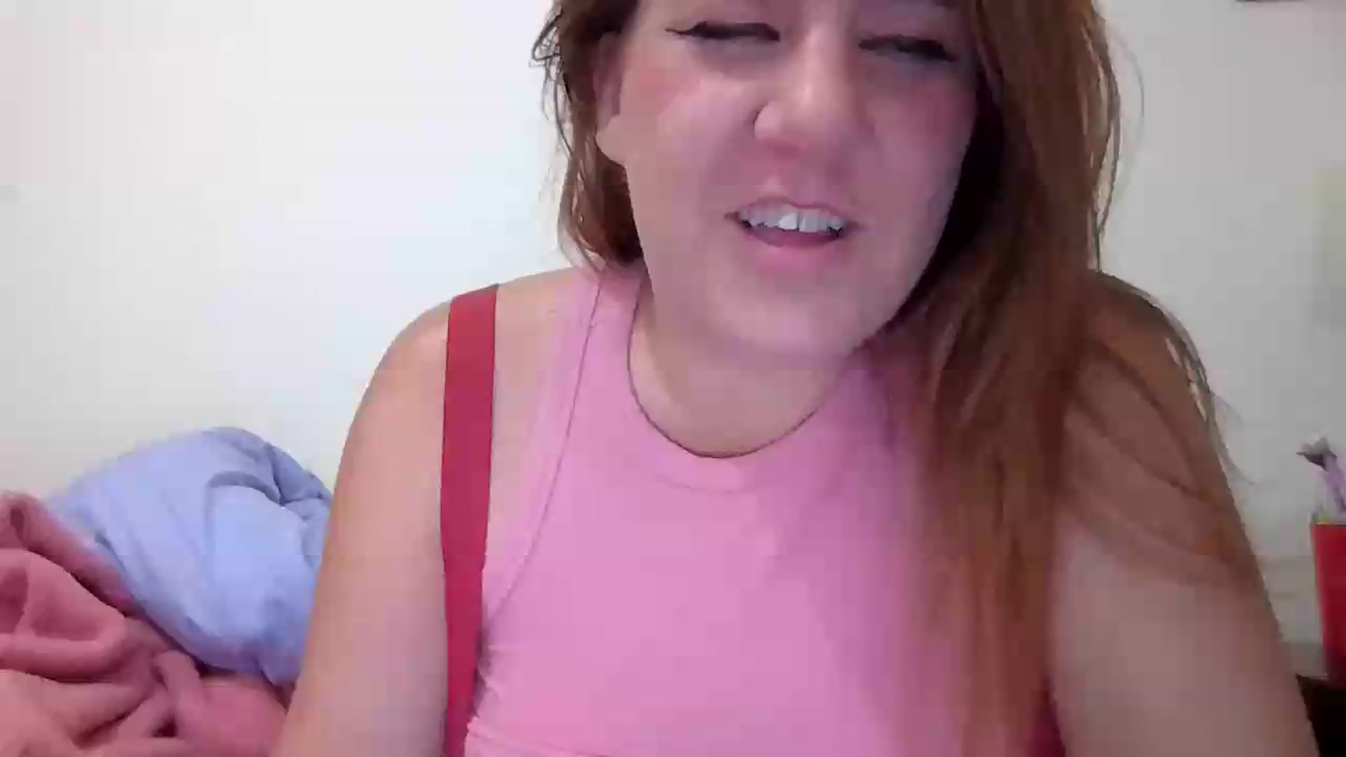 Gallery image thumbnail from Kenzie_leigh's myfreecams stream on, 07/27/2026, 19:00 image 3 of 20
