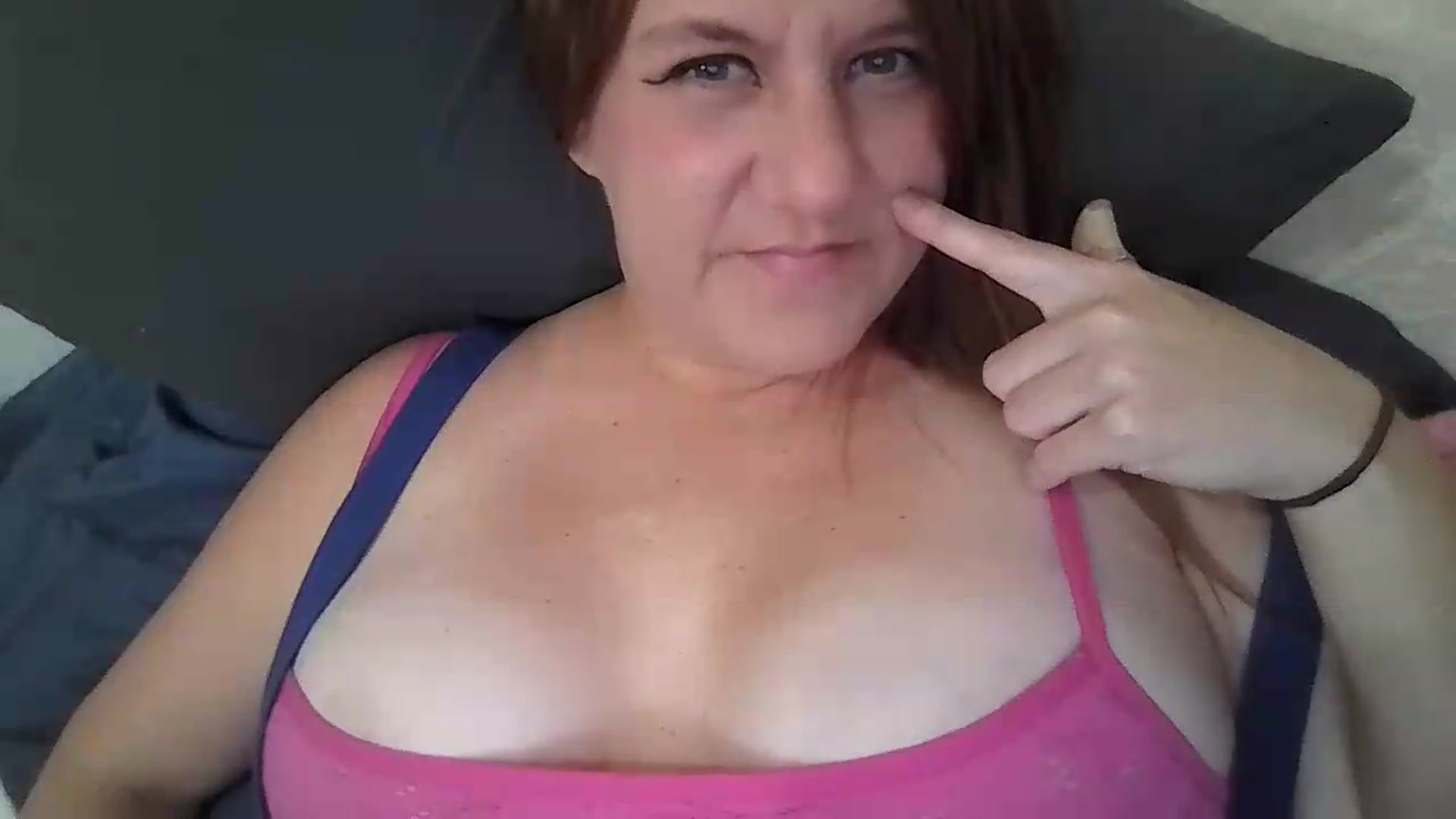 Gallery image thumbnail from Kenzie_leigh's myfreecams stream on, 08/04/2026, 17:45 image 9 of 20