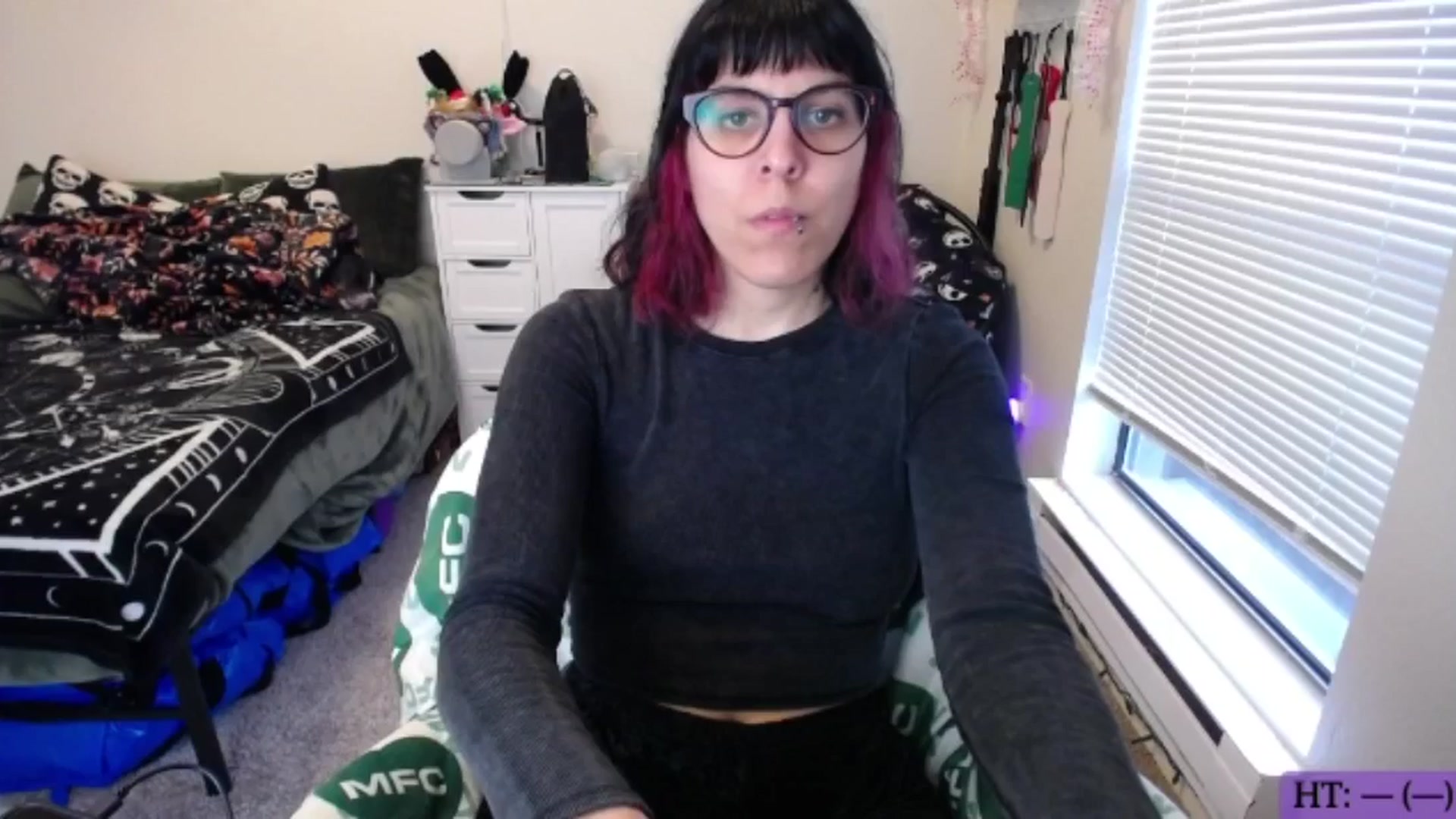 Gallery image thumbnail from Keri_'s myfreecams stream on, 01/06/2026, 20:55 image 4 of 20
