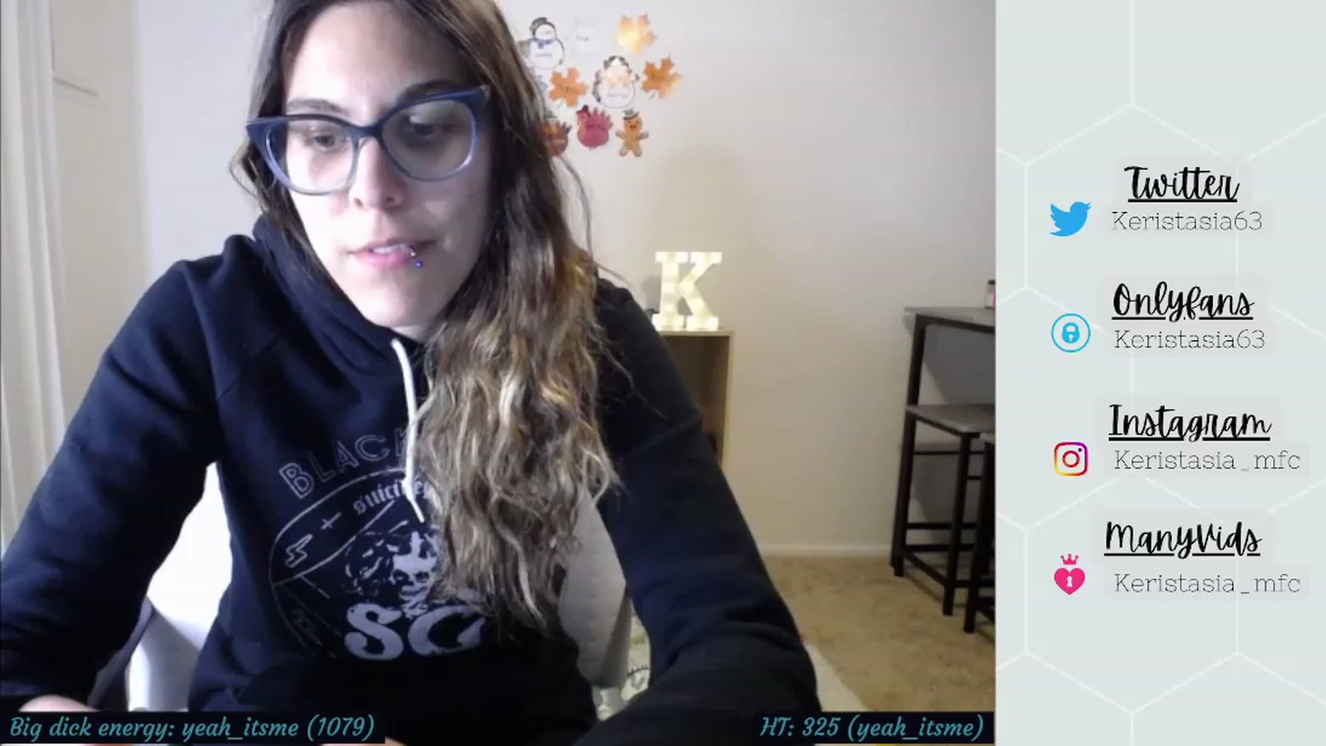 Gallery image thumbnail from Keristasia's myfreecams stream on, 11/21/2022, 01:41 image 12 of 20