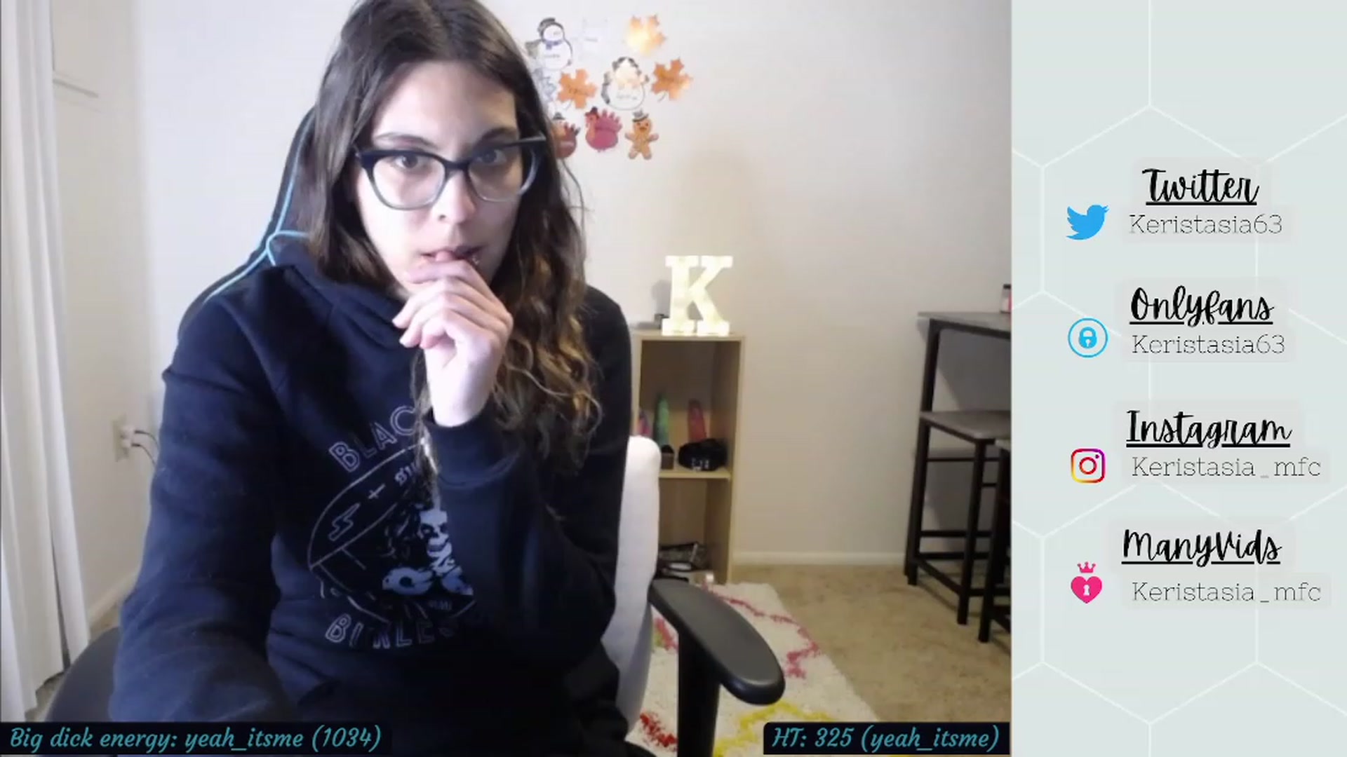 Gallery image thumbnail from Keristasia's myfreecams stream on, 11/21/2022, 01:41 image 7 of 20