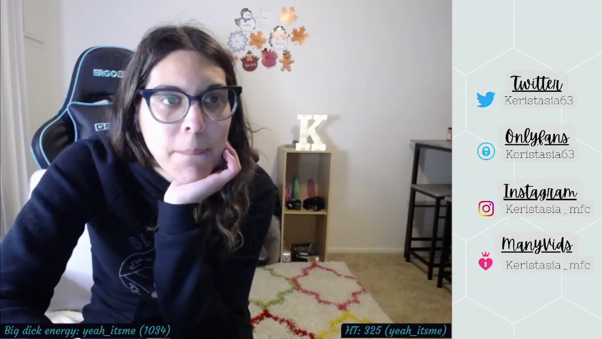 Gallery image thumbnail from Keristasia's myfreecams stream on, 11/21/2022, 01:41 image 1 of 20