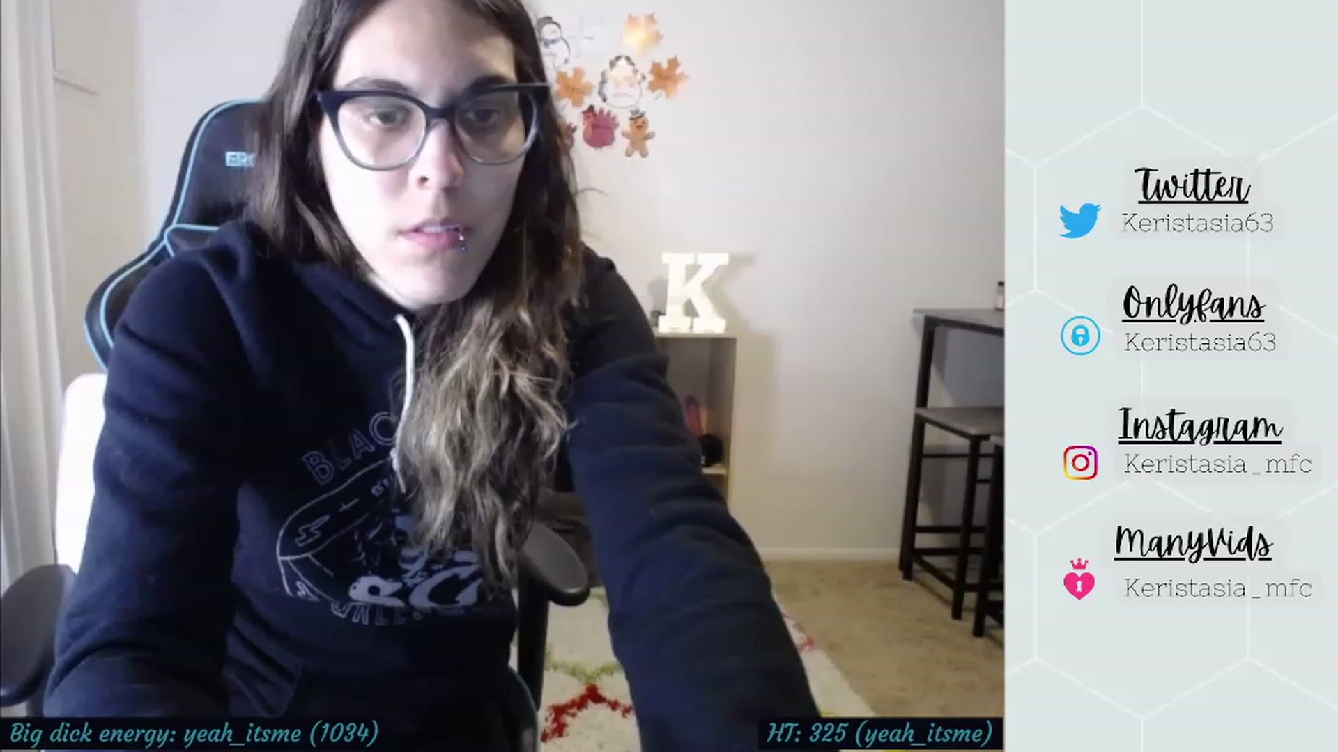 Gallery image thumbnail from Keristasia's myfreecams stream on, 11/21/2022, 01:41 image 3 of 20