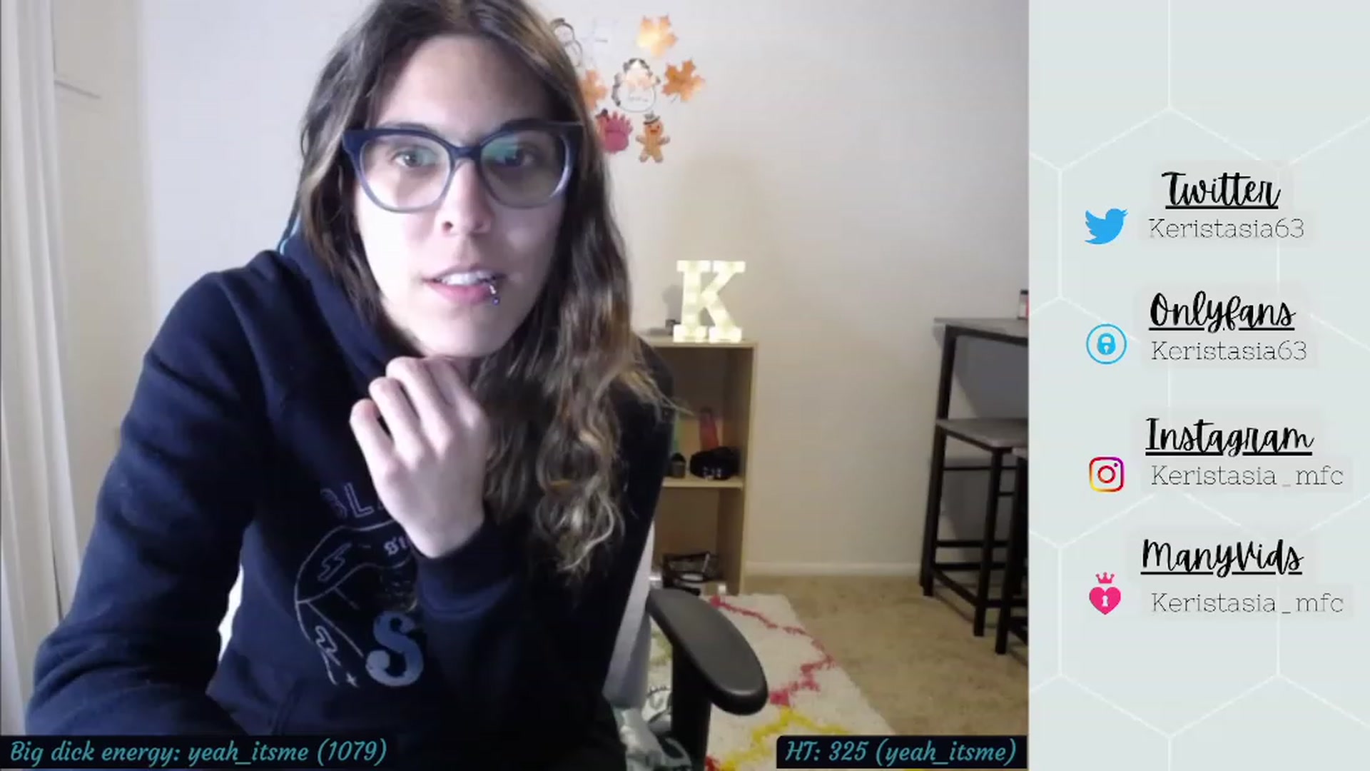 Gallery image thumbnail from Keristasia's myfreecams stream on, 11/21/2022, 01:41 image 16 of 20
