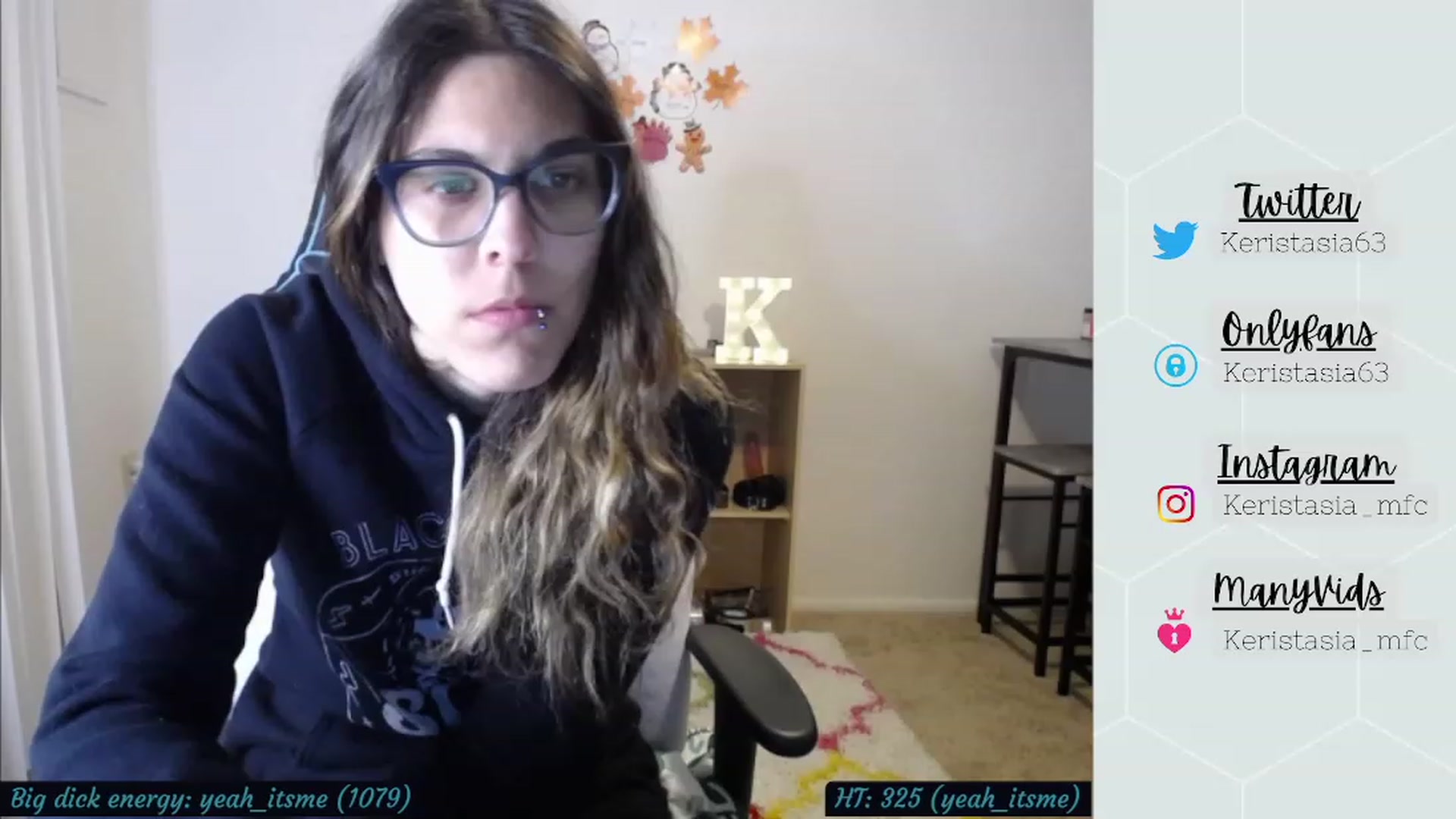 Gallery image thumbnail from Keristasia's myfreecams stream on, 11/21/2022, 01:41 image 18 of 20