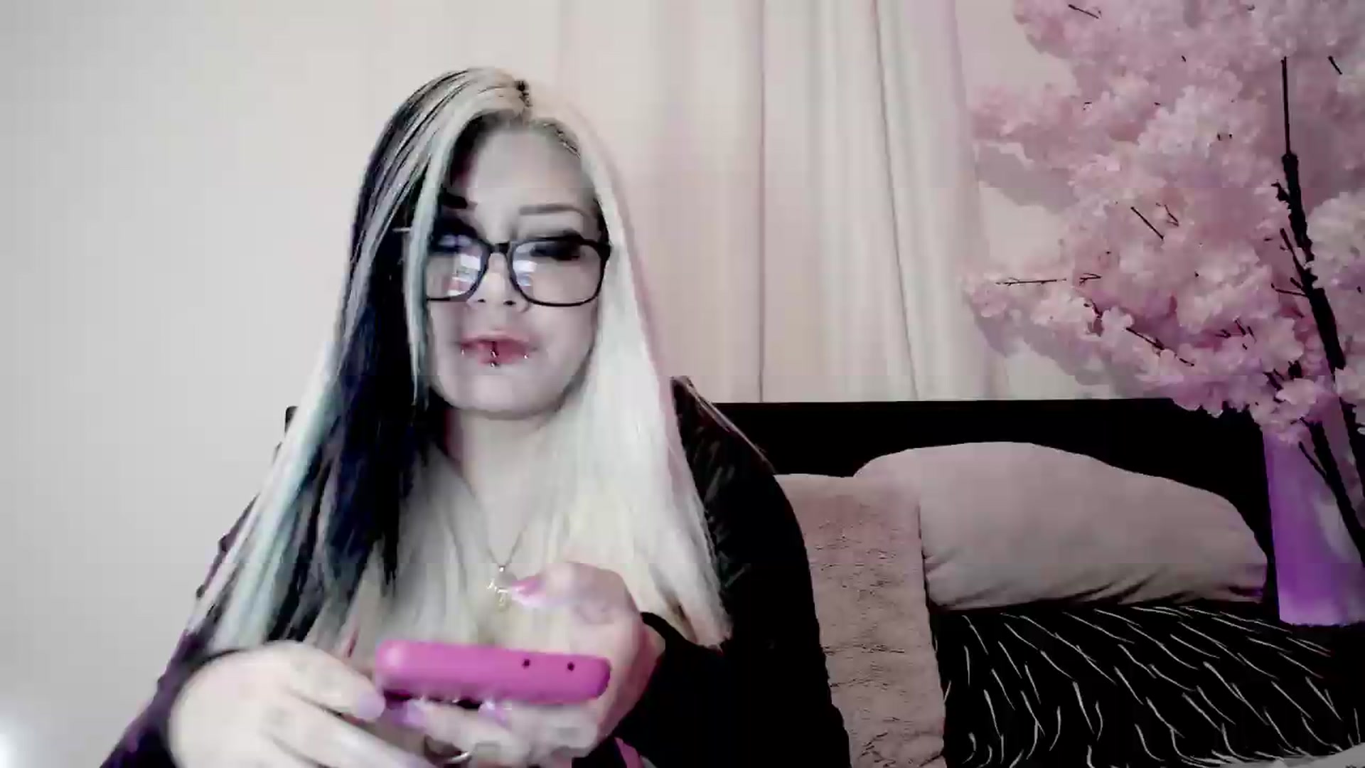Gallery image thumbnail from Ketel's myfreecams stream on, 05/27/2026, 07:47 image 9 of 20