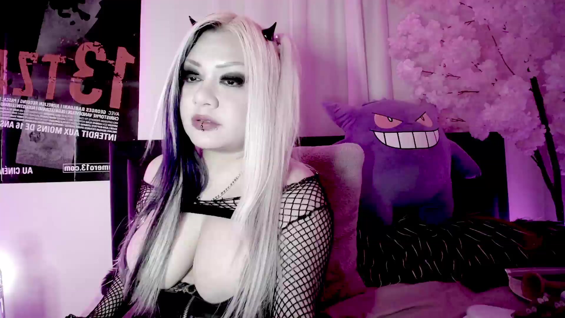 Gallery image thumbnail from Ketel's myfreecams stream on, 08/27/2026, 05:10 image 11 of 20