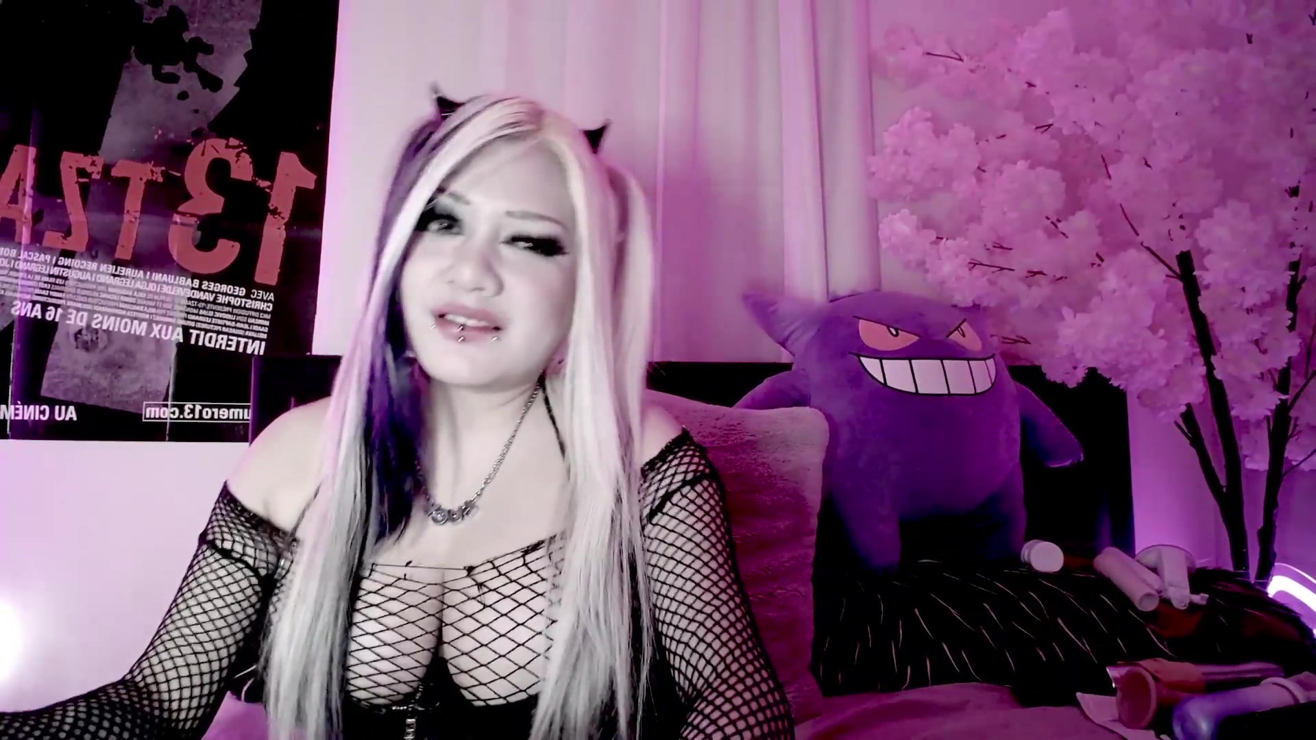 Gallery image thumbnail from Ketel's myfreecams stream on, 08/28/2026, 04:51 image 20 of 20