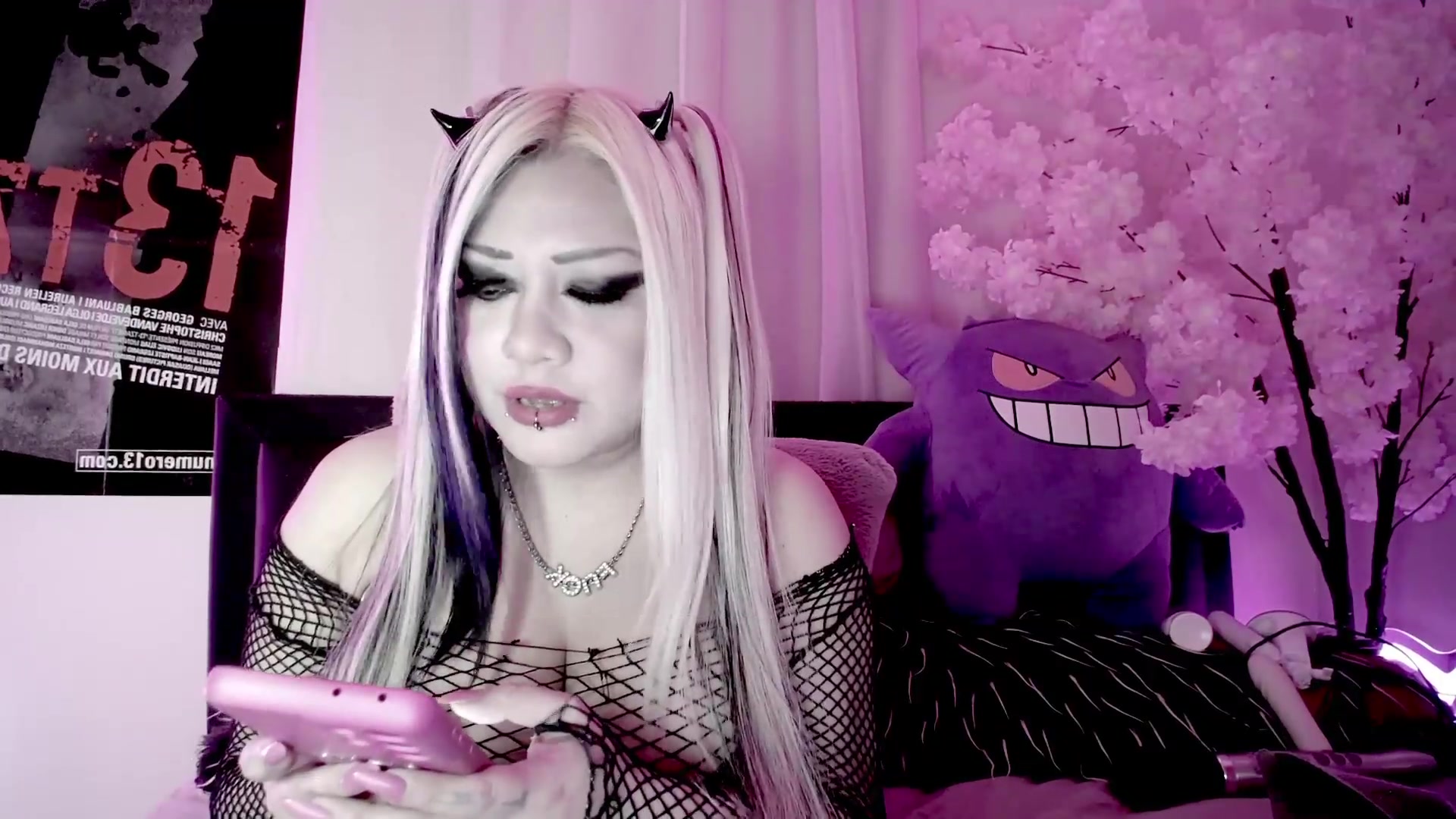Gallery image thumbnail from Ketel's myfreecams stream on, 08/29/2026, 06:11 image 13 of 20