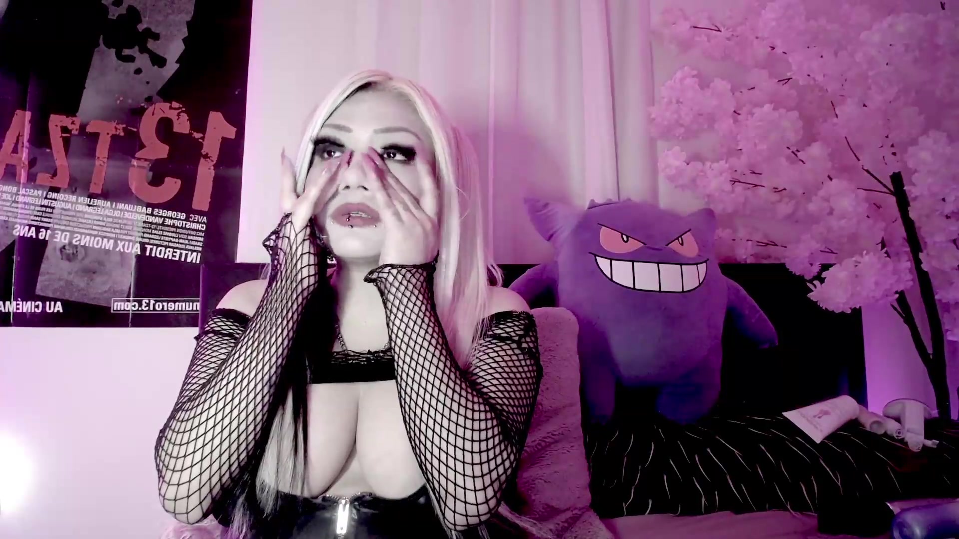 Gallery image thumbnail from Ketel's myfreecams stream on, 08/30/2026, 15:59 image 14 of 20