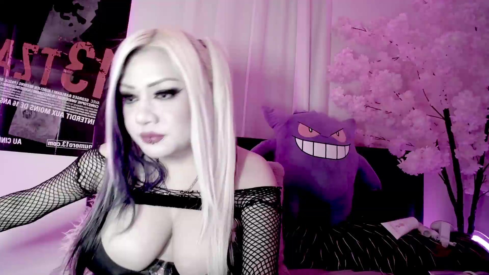 Gallery image thumbnail from Ketel's myfreecams stream on, 08/30/2026, 16:20 image 16 of 20