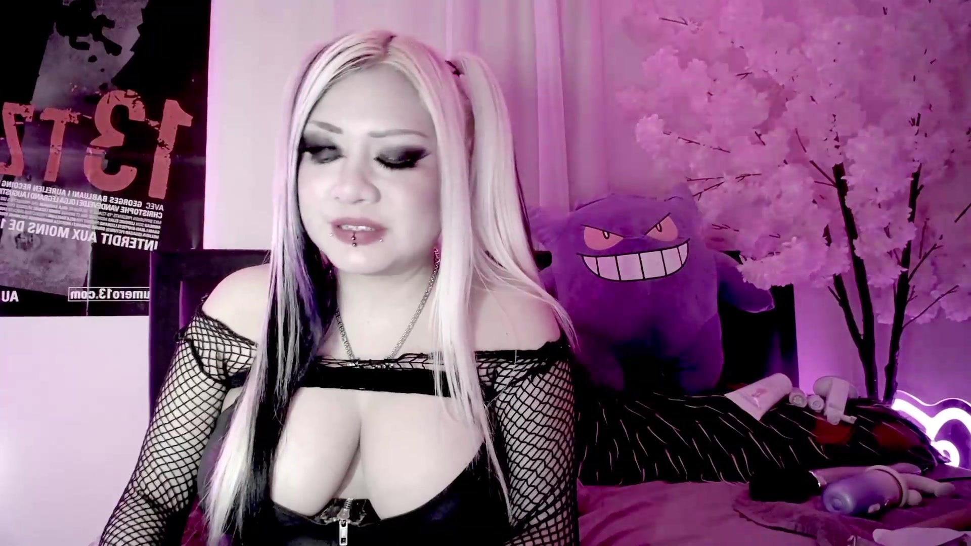 Gallery image thumbnail from Ketel's myfreecams stream on, 08/31/2026, 05:46 image 15 of 20