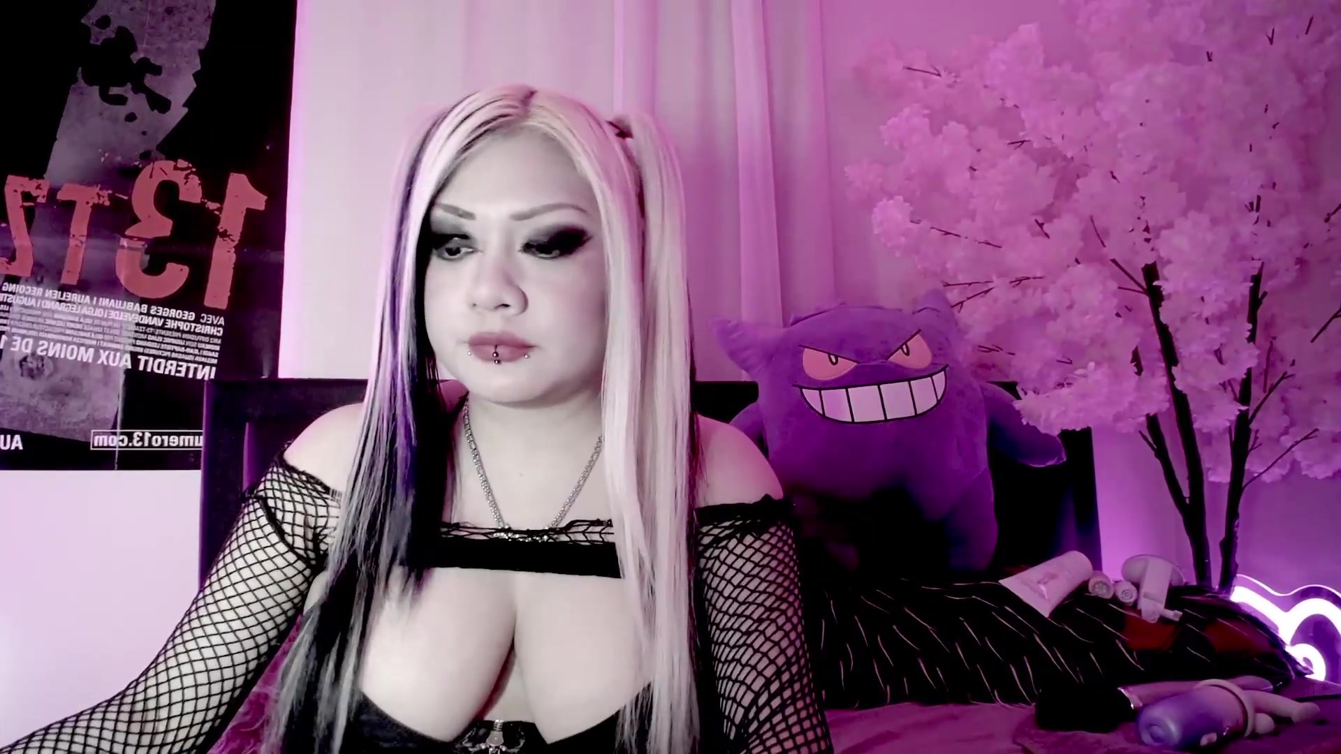 Gallery image thumbnail from Ketel's myfreecams stream on, 08/31/2026, 05:46 image 12 of 20