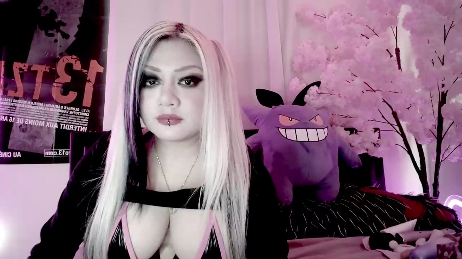 Gallery image thumbnail from Ketel's myfreecams stream on, 09/17/2026, 22:33 image 6 of 20