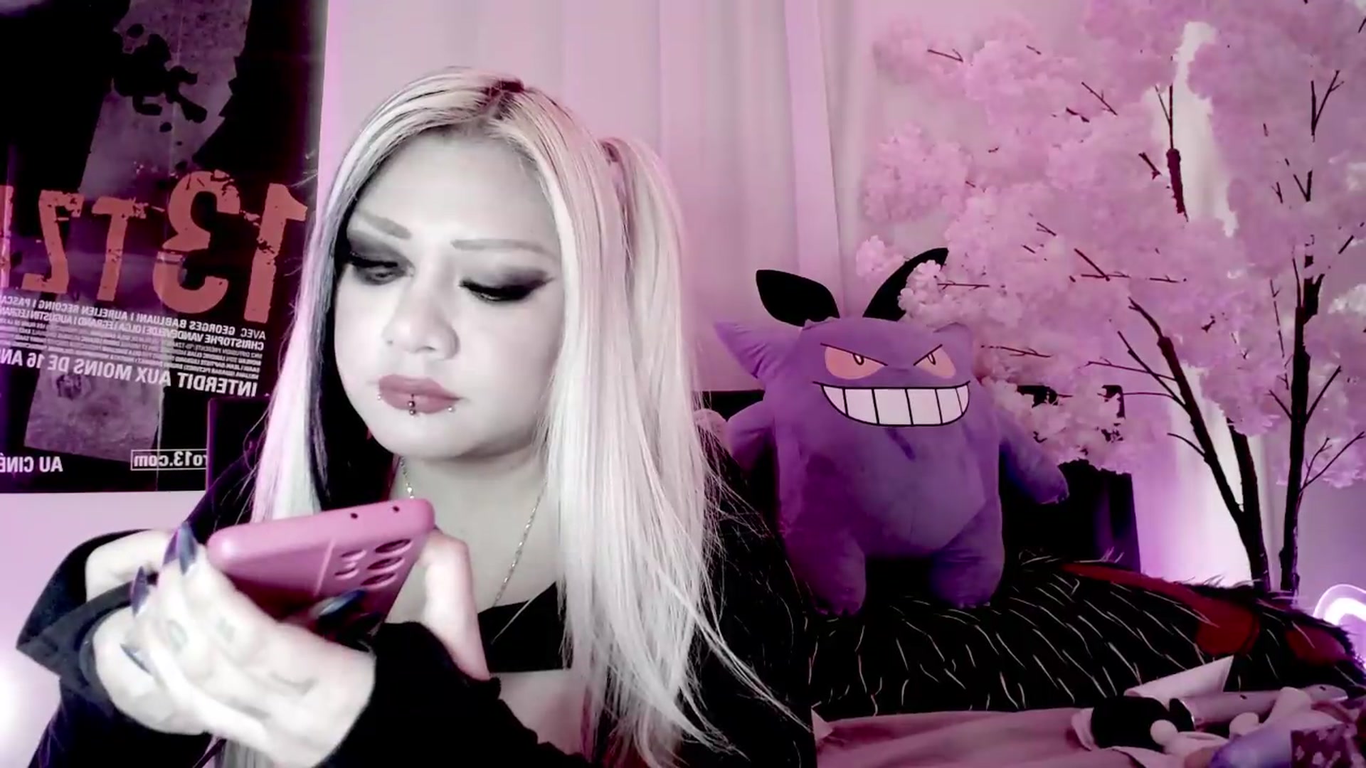 Gallery image thumbnail from Ketel's myfreecams stream on, 09/17/2026, 22:33 image 11 of 20