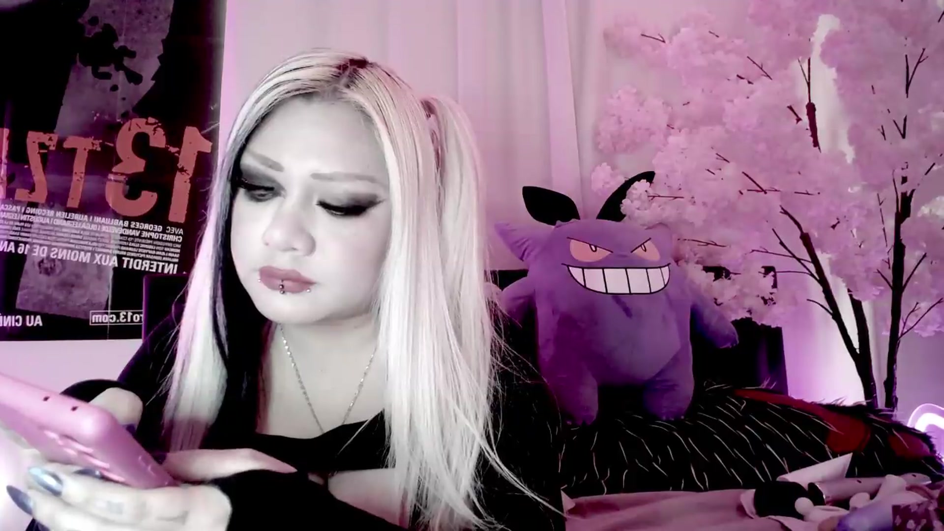 Gallery image thumbnail from Ketel's myfreecams stream on, 09/17/2026, 22:33 image 13 of 20