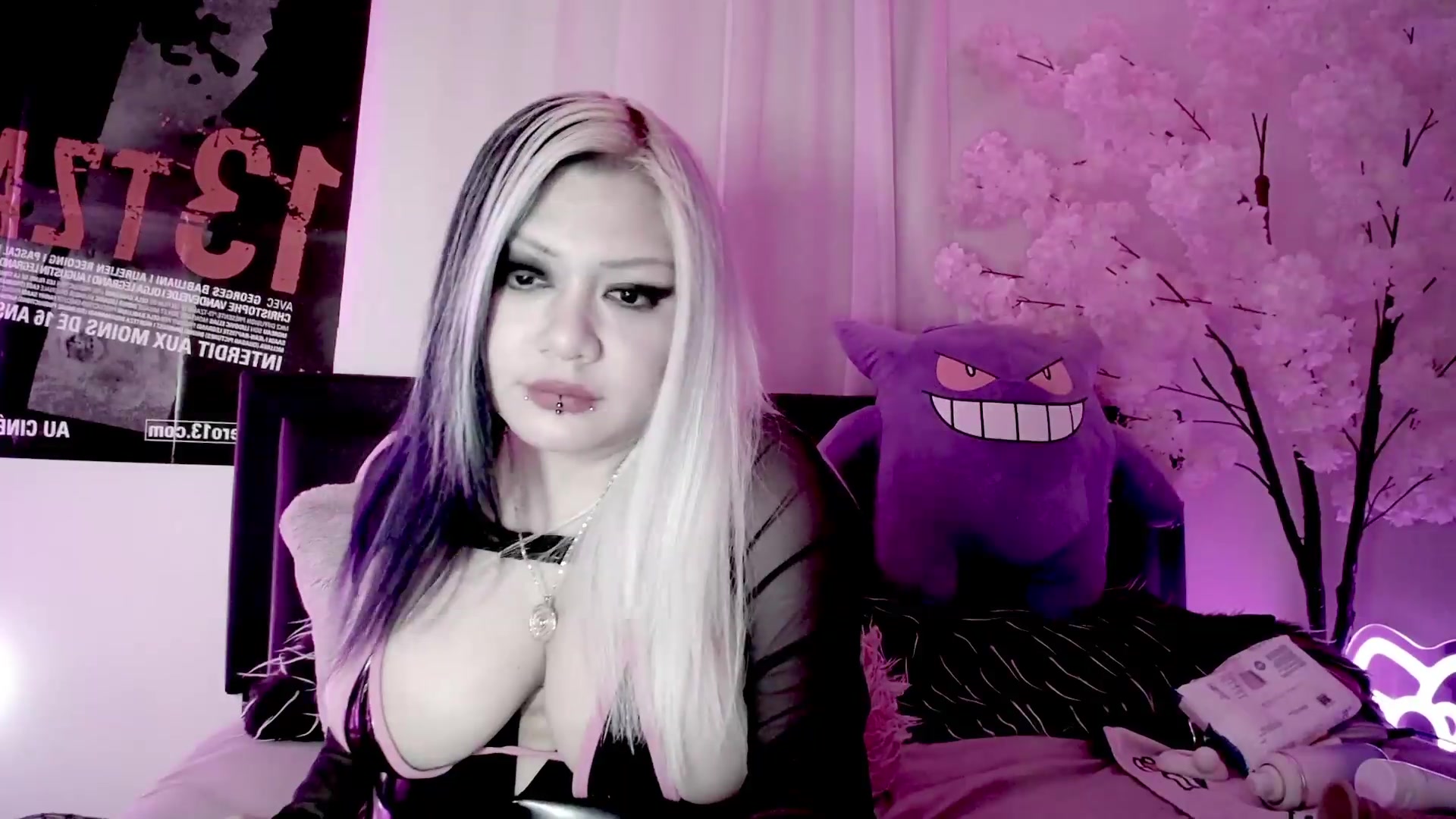 Gallery image thumbnail from Ketel's myfreecams stream on, 09/19/2026, 16:53 image 18 of 20