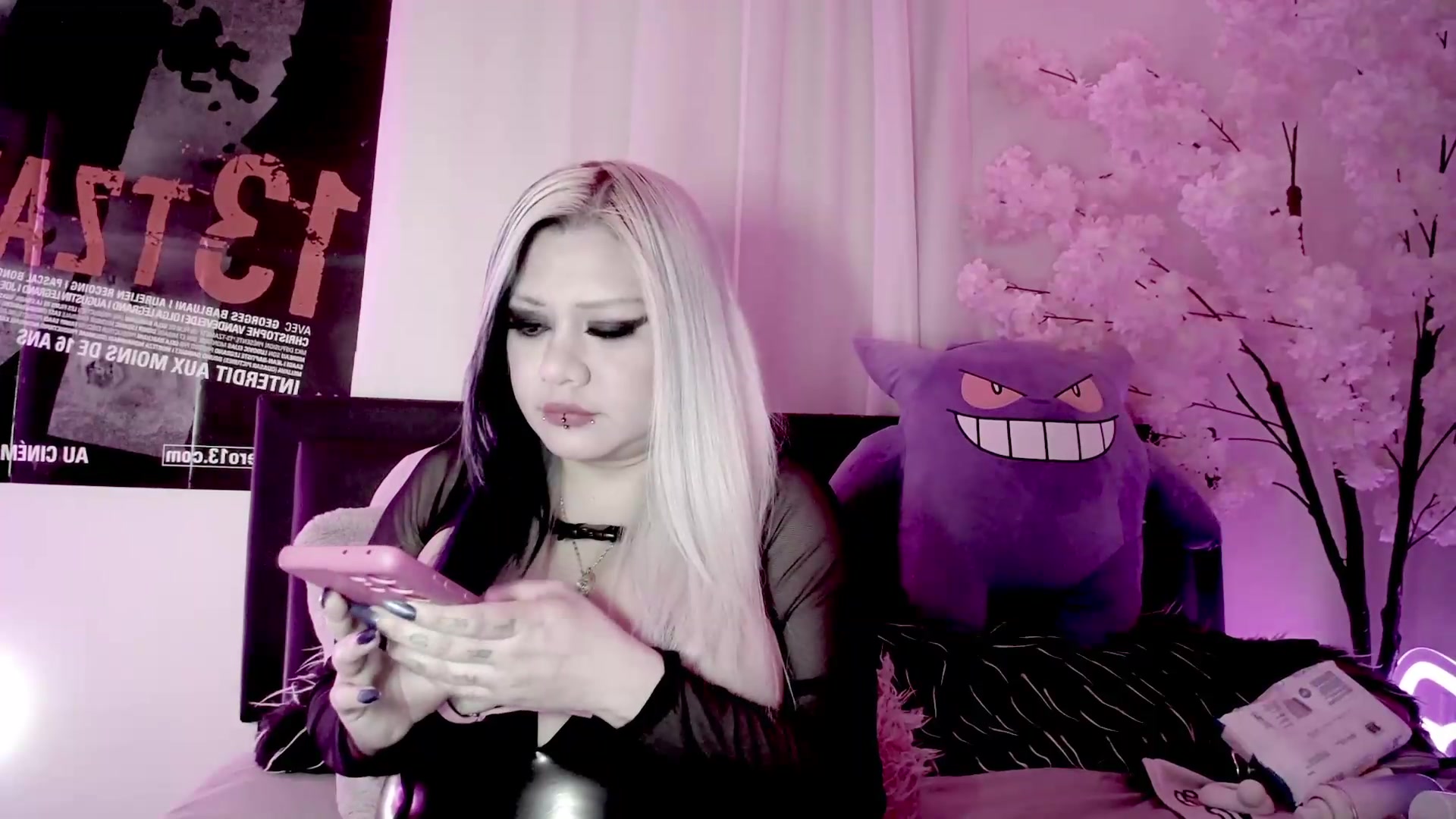Gallery image thumbnail from Ketel's myfreecams stream on, 09/19/2026, 16:53 image 16 of 20