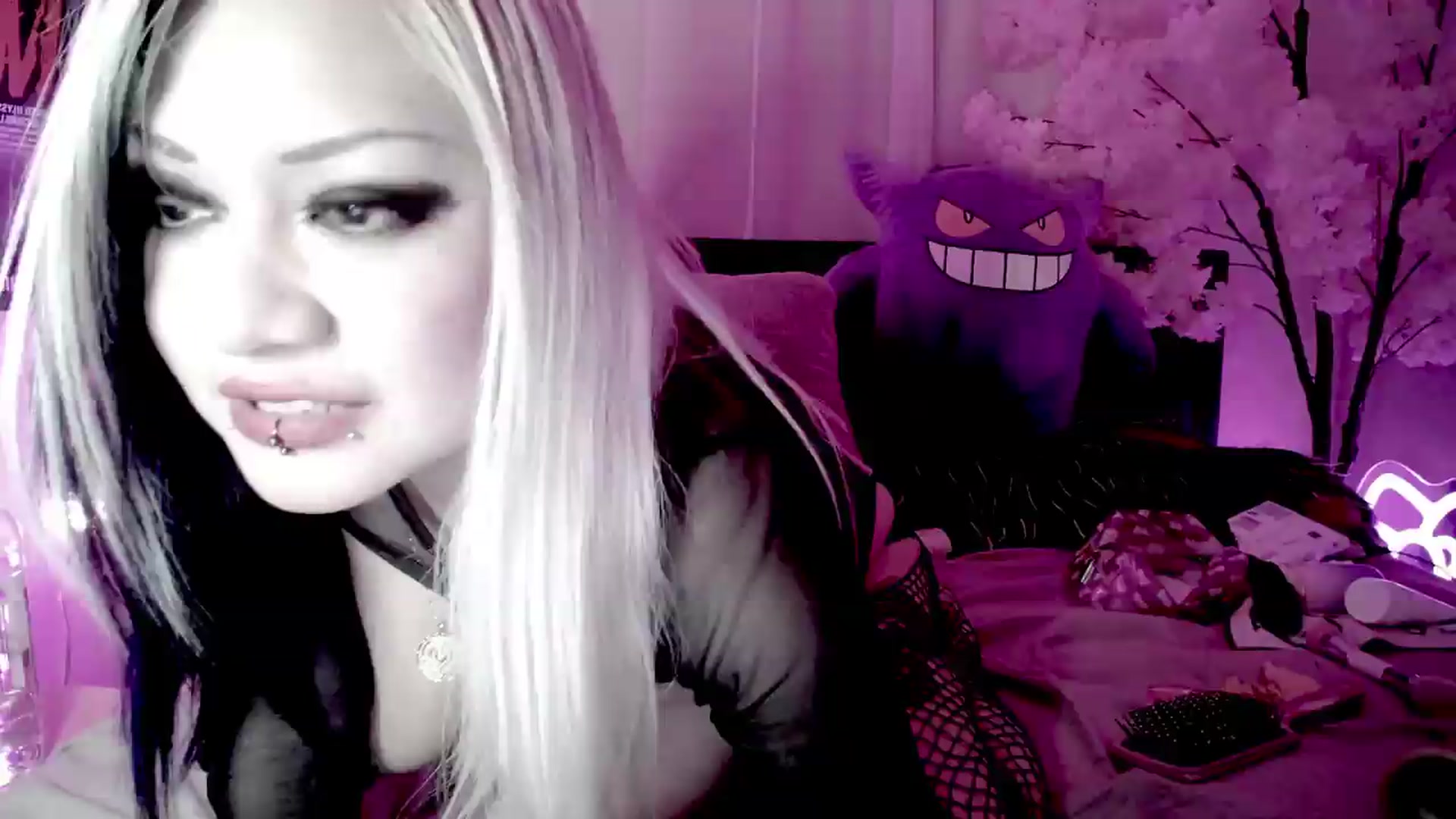Gallery image thumbnail from Ketel's myfreecams stream on, 09/20/2026, 15:21 image 10 of 20