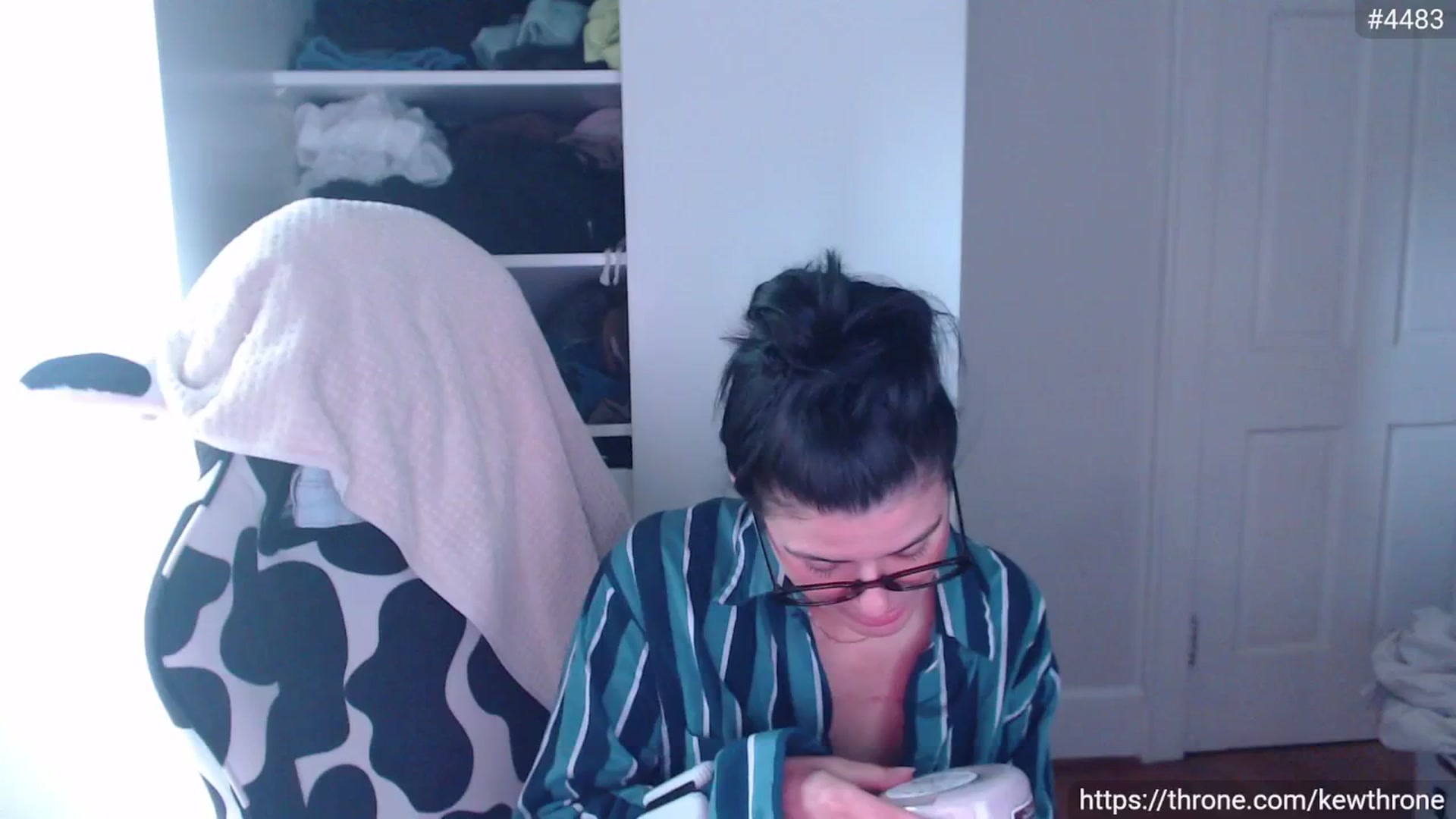 Gallery image thumbnail from Kew__'s myfreecams stream on, 07/13/2025, 20:25 image 14 of 20