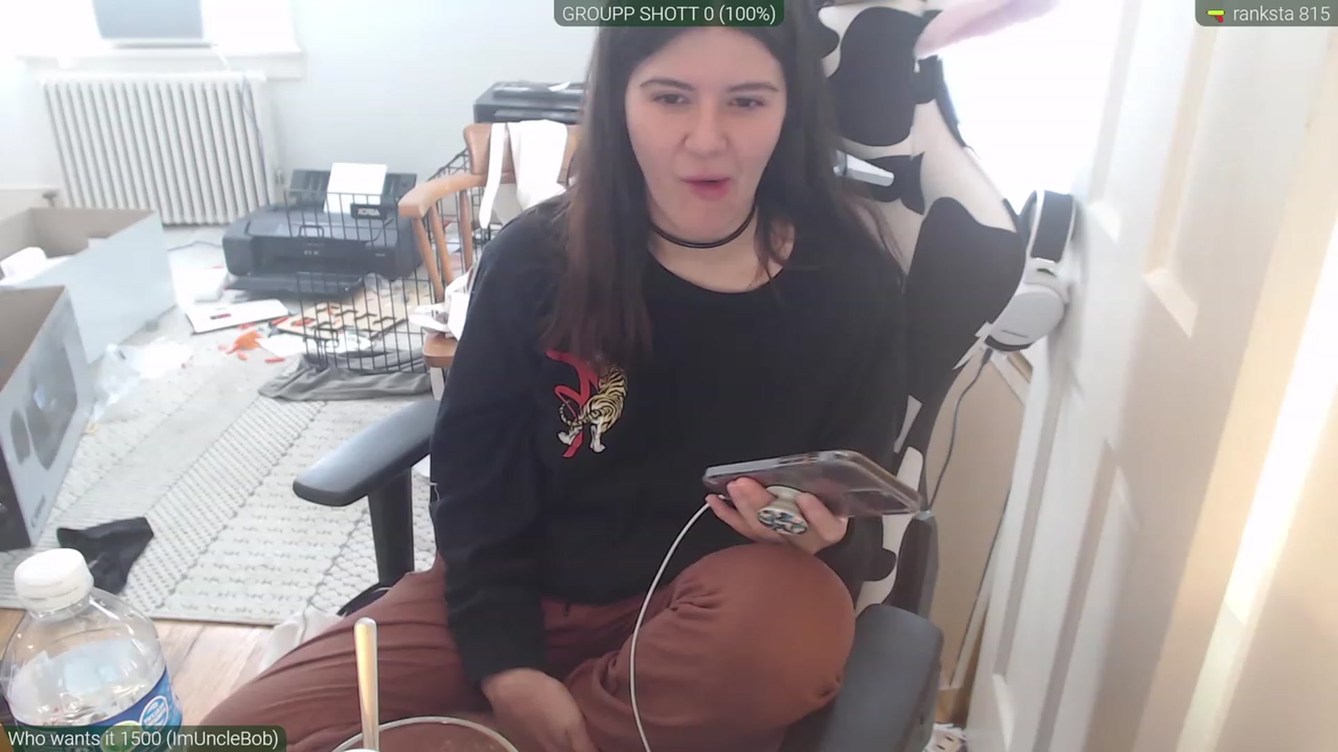 Gallery image thumbnail from KewcumberUB's myfreecams stream on, 04/09/2023, 15:23 image 14 of 20