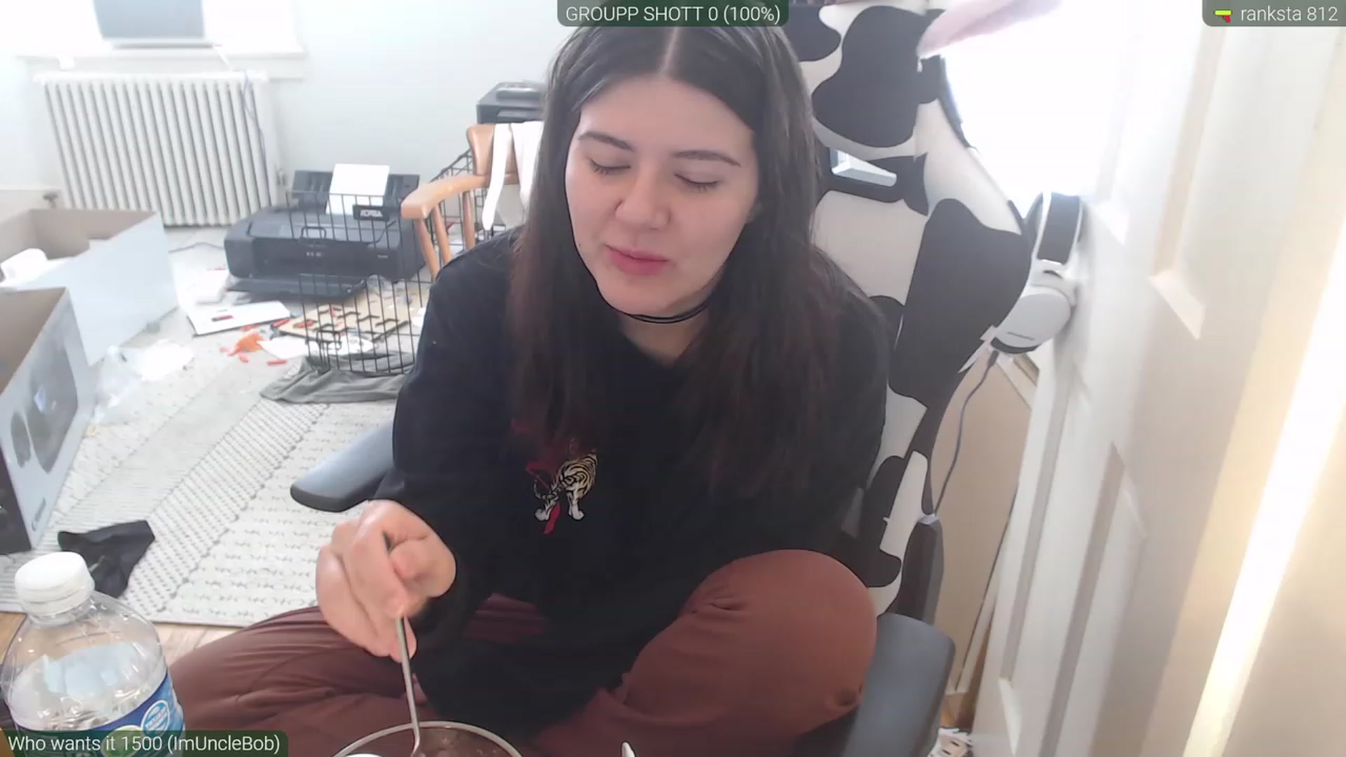 Gallery image thumbnail from KewcumberUB's myfreecams stream on, 04/09/2023, 15:23 image 3 of 20