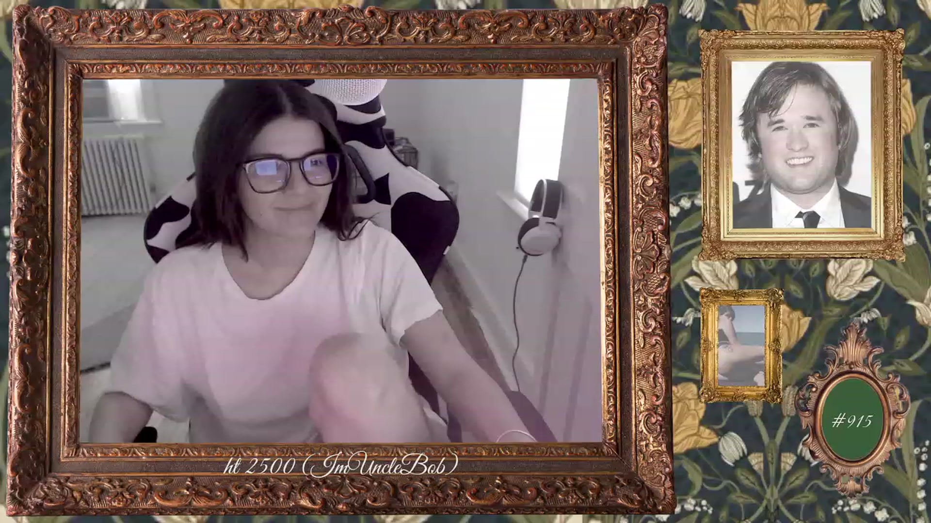 Gallery image thumbnail from KewcumberUB's myfreecams stream on, 04/15/2023, 23:01 image 15 of 20