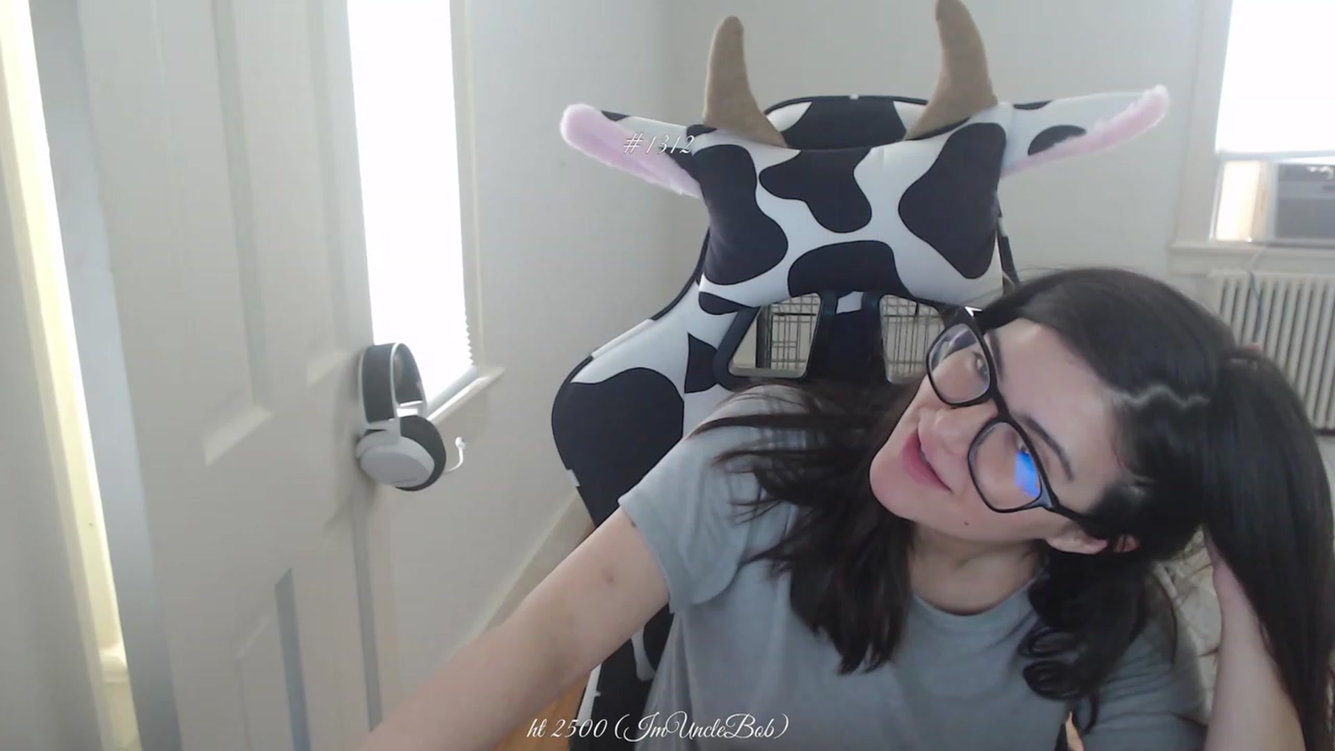 Gallery image thumbnail from KewcumberUB's myfreecams stream on, 04/29/2023, 20:11 image 19 of 20