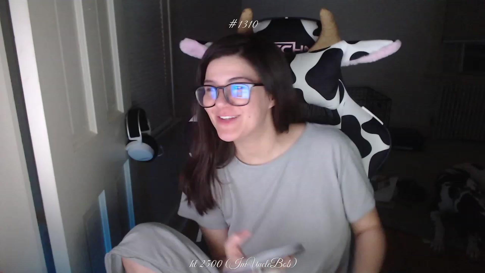 Gallery image thumbnail from KewcumberUB's myfreecams stream on, 04/30/2023, 01:48 image 14 of 20