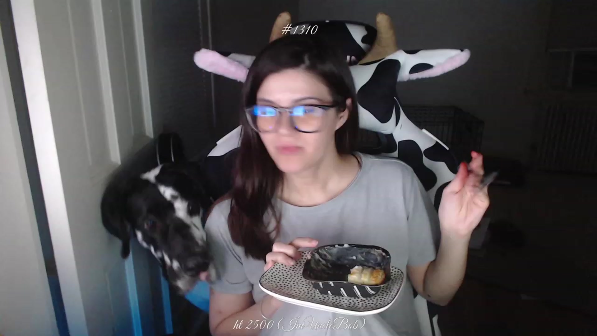 Gallery image thumbnail from KewcumberUB's myfreecams stream on, 04/30/2023, 01:48 image 4 of 20